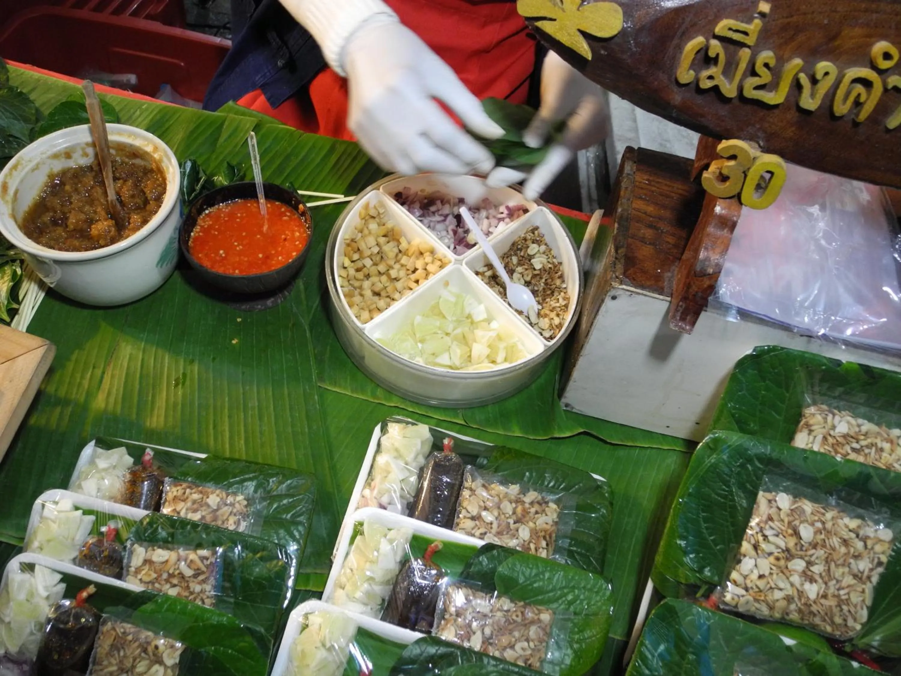 Supermarket/grocery shop in Bann Tawan Hostel Chiang Rai