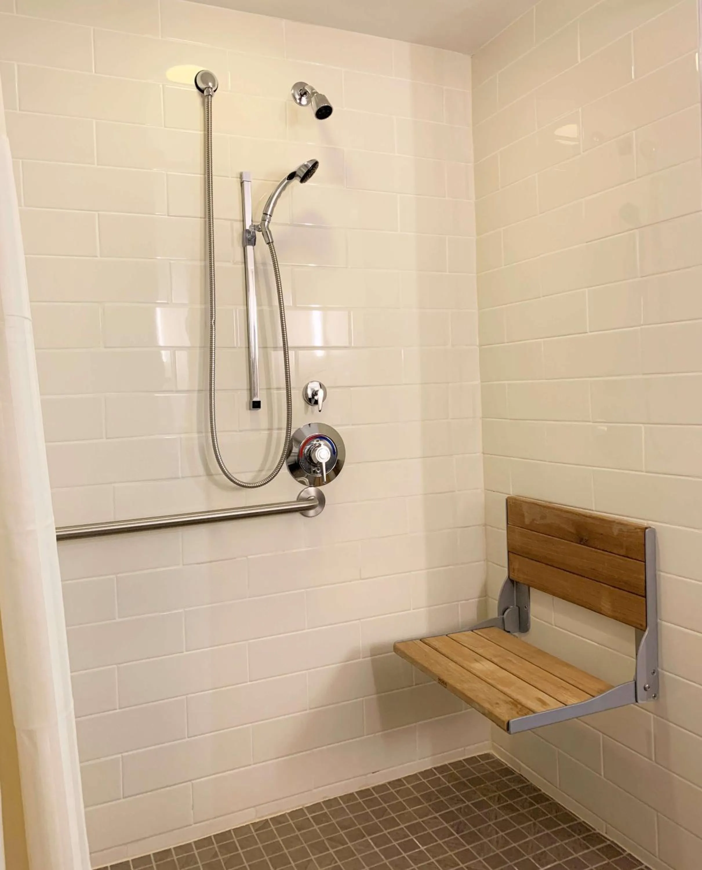 Bathroom in Hilton New Orleans Airport