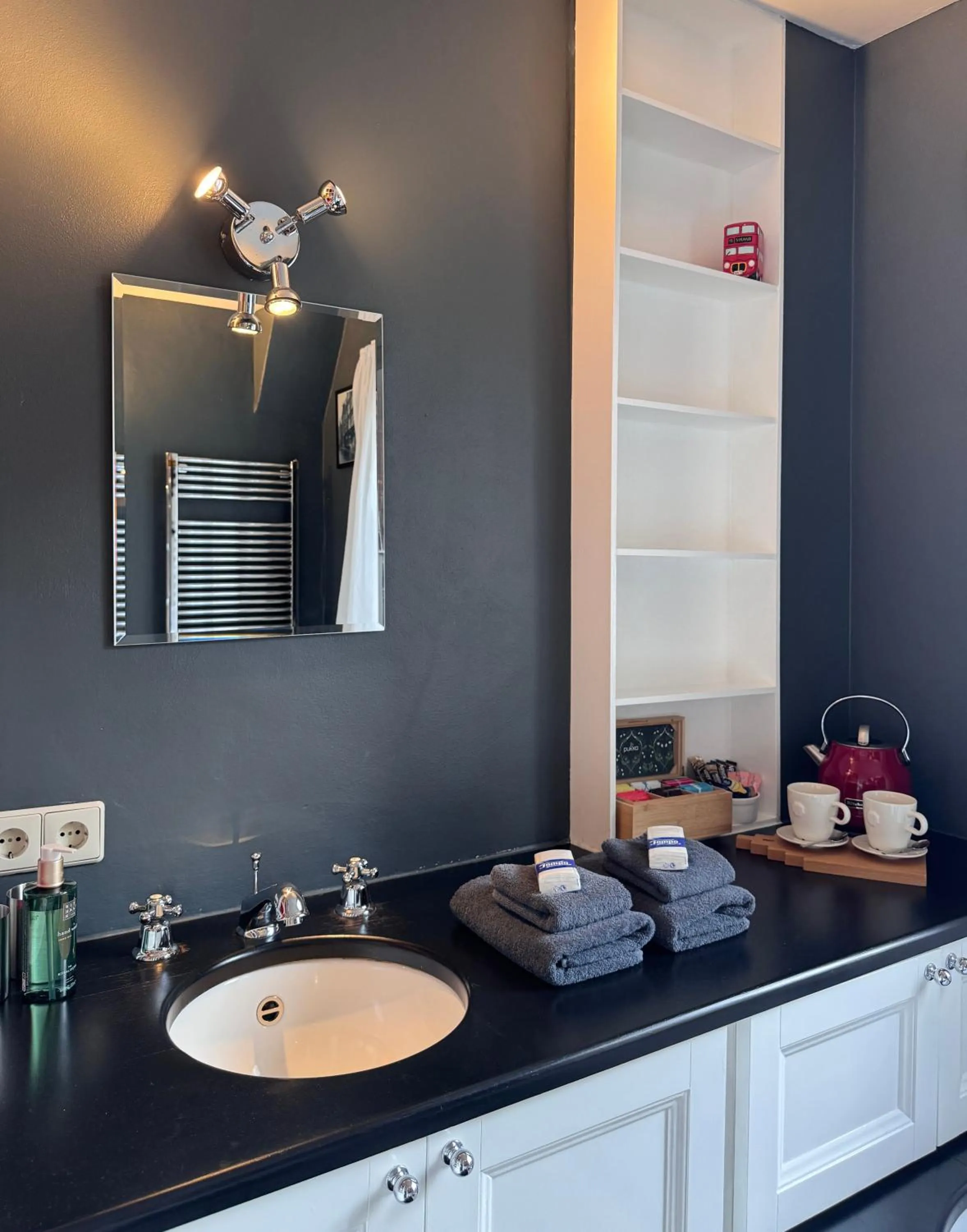 Toilet in The Lastage Inn - Bed & Breakfast