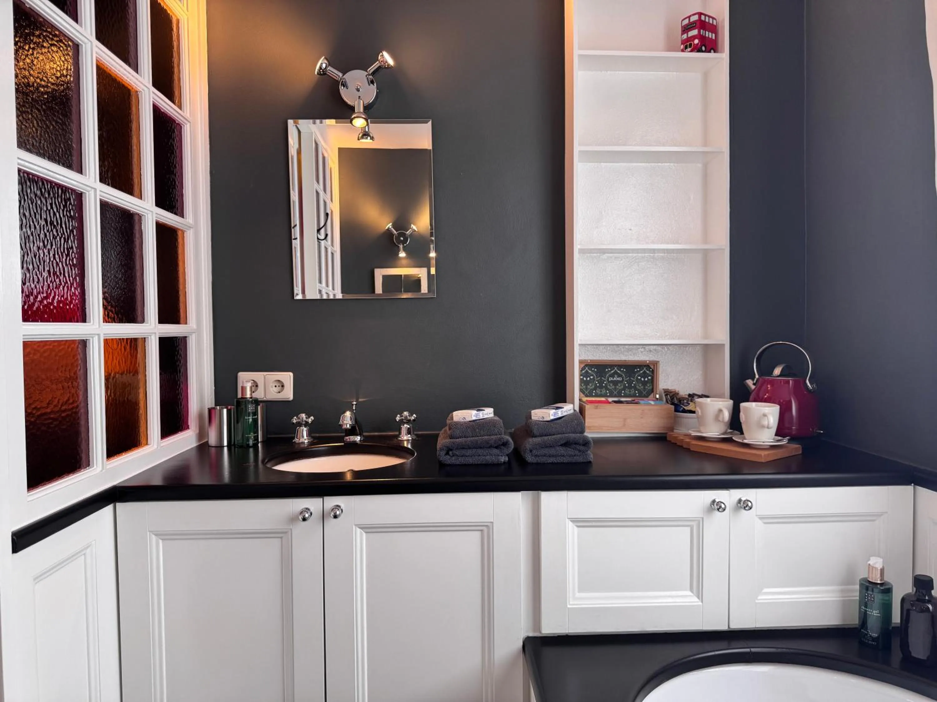 Toilet in The Lastage Inn - Bed & Breakfast