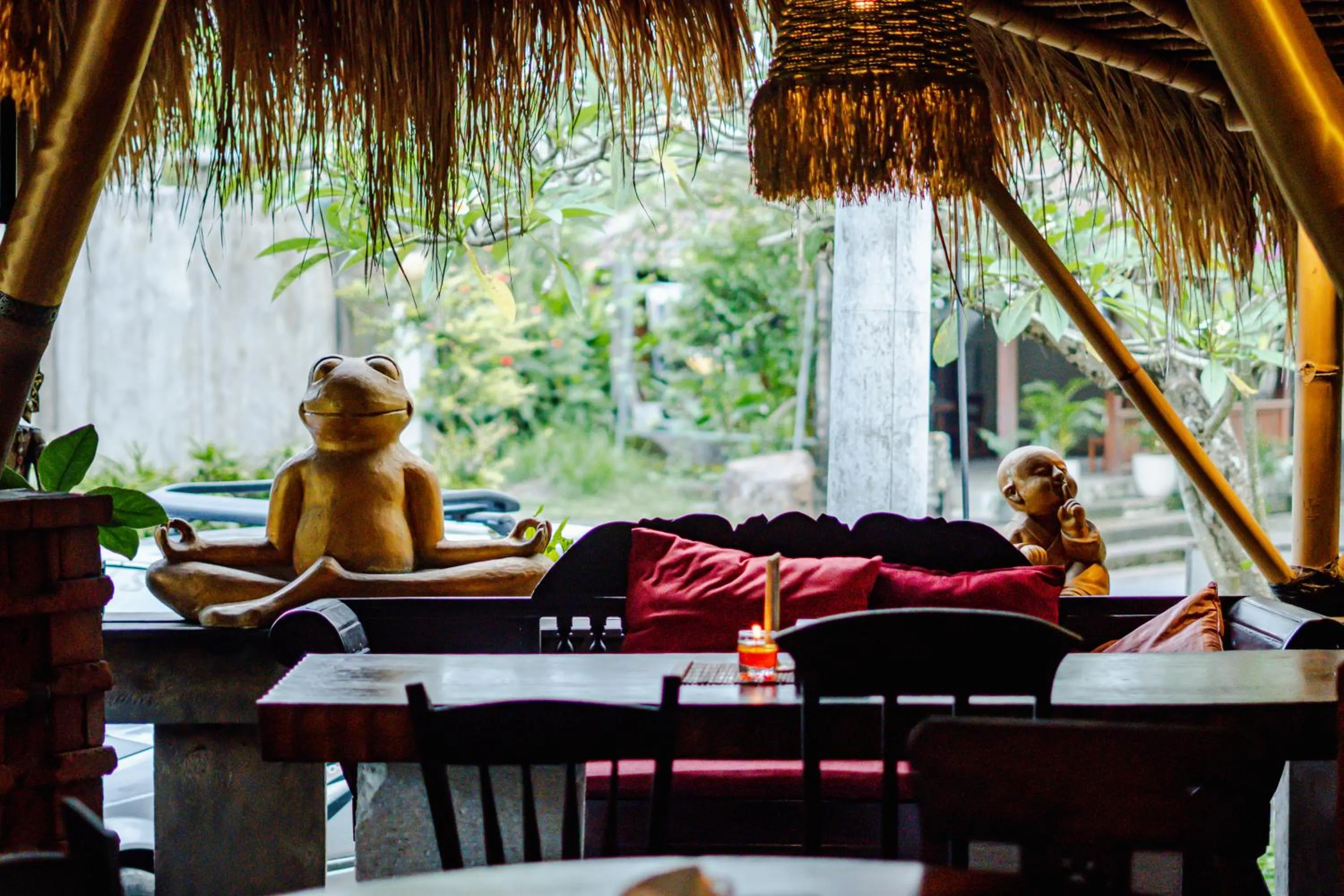 Restaurant/places to eat in Gusde Tranquil Villas by EPS