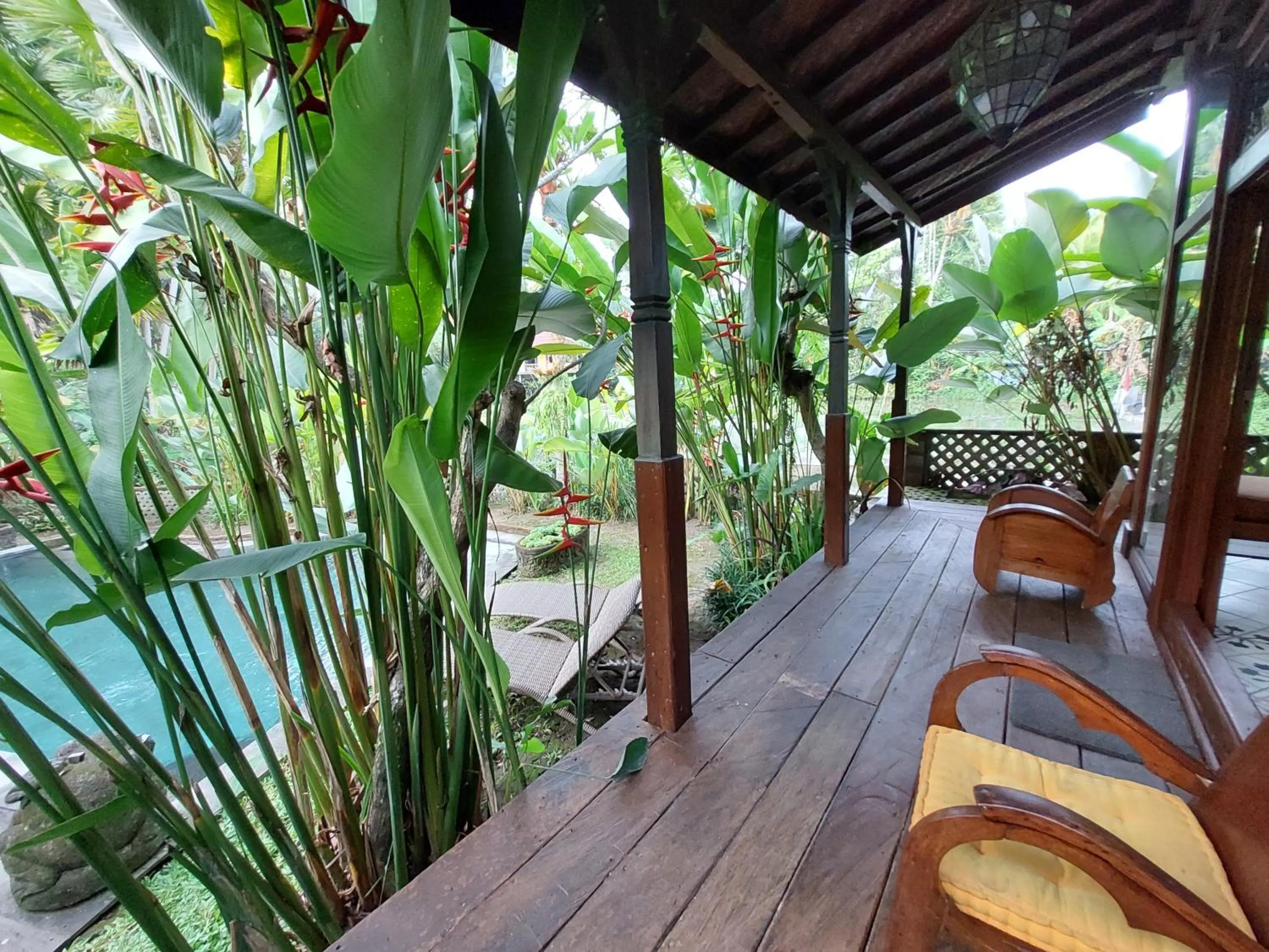 Patio in Gusde Tranquil Villas by EPS