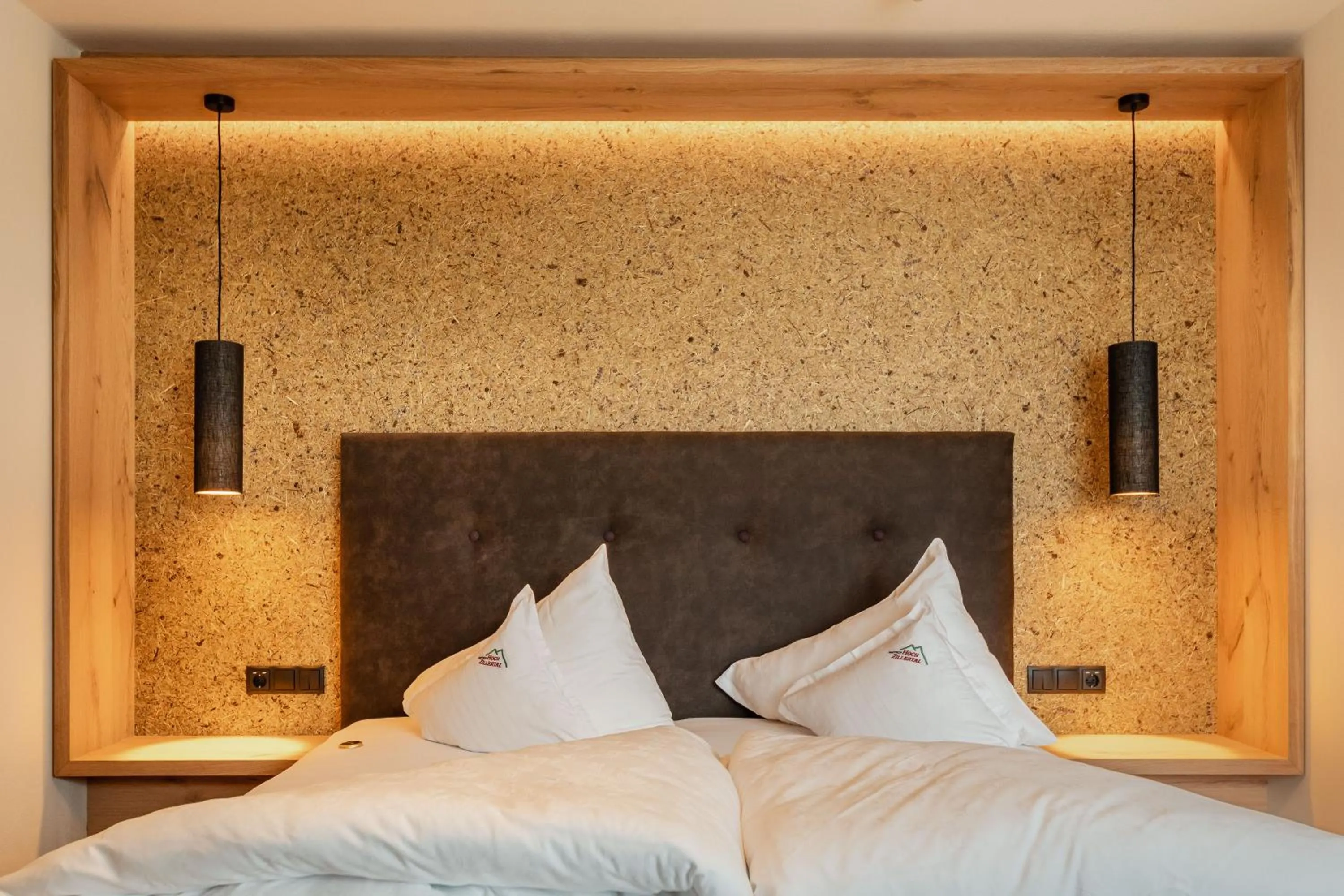 Bed in Kräuterhotel Hochzillertal