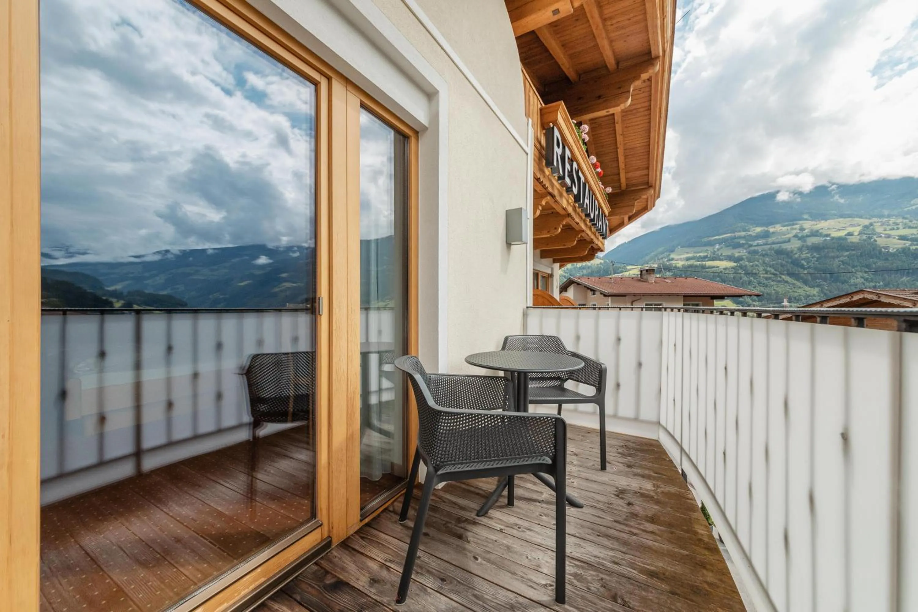 Balcony/Terrace in Kräuterhotel Hochzillertal