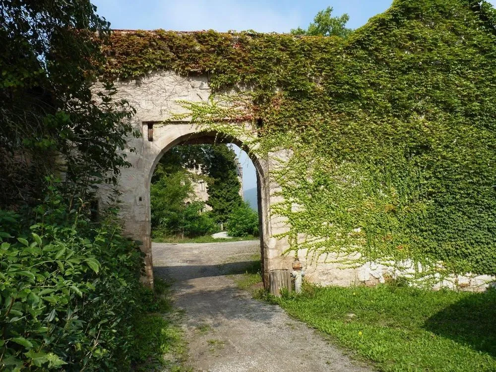 Property building in Hotel & Restaurant Schloss Weißenburg