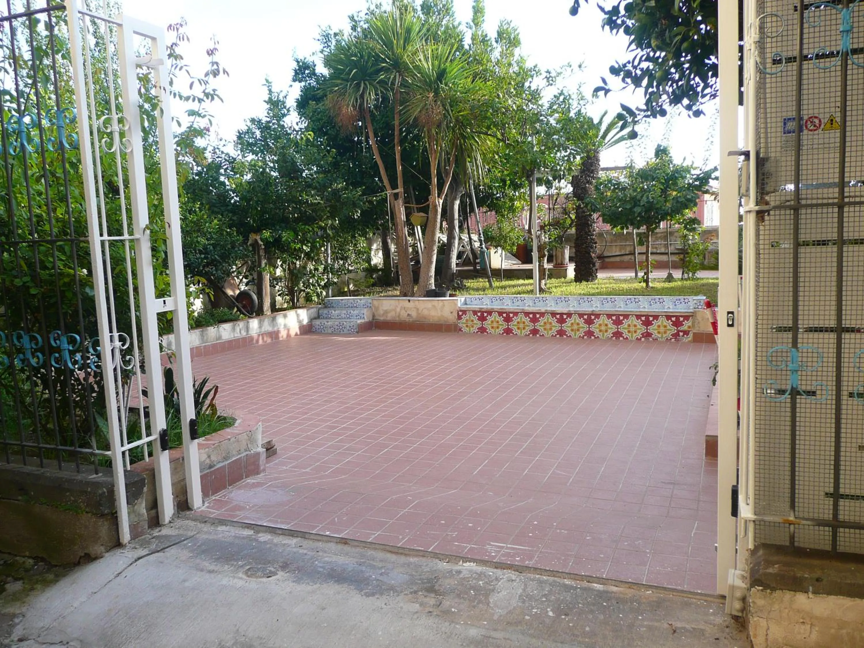 Parking in I Papiri B&B Aparthotel