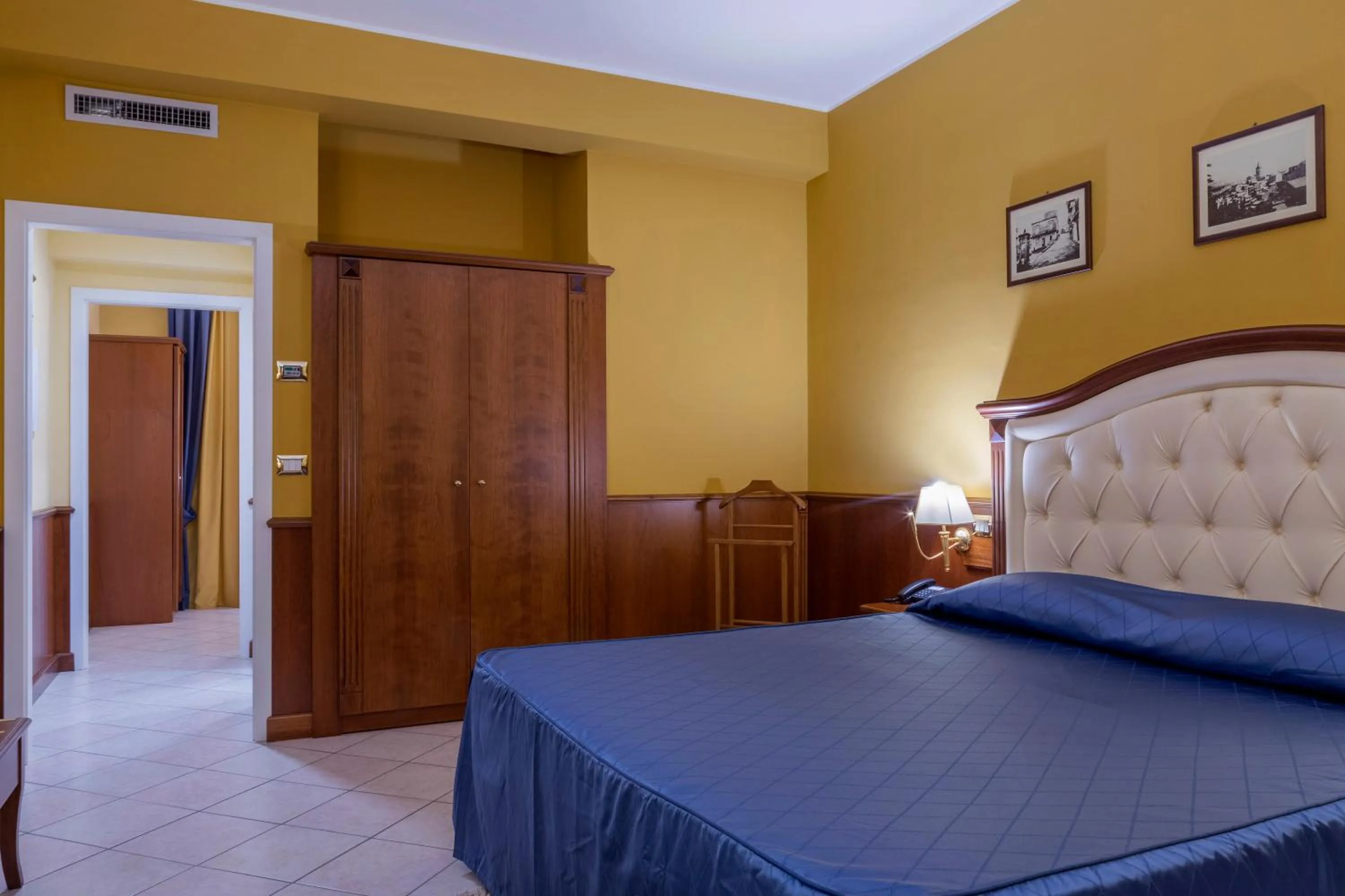 Bed in Hotel San Michele