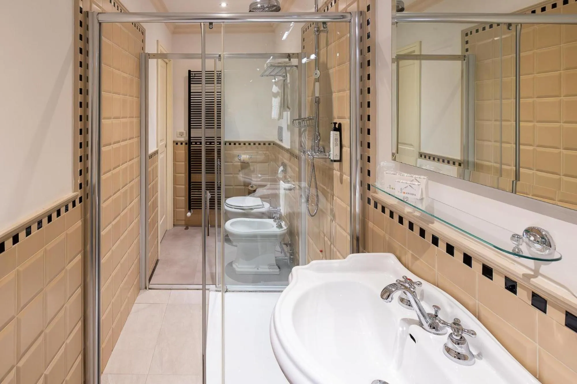 Bathroom in Hotel Patria