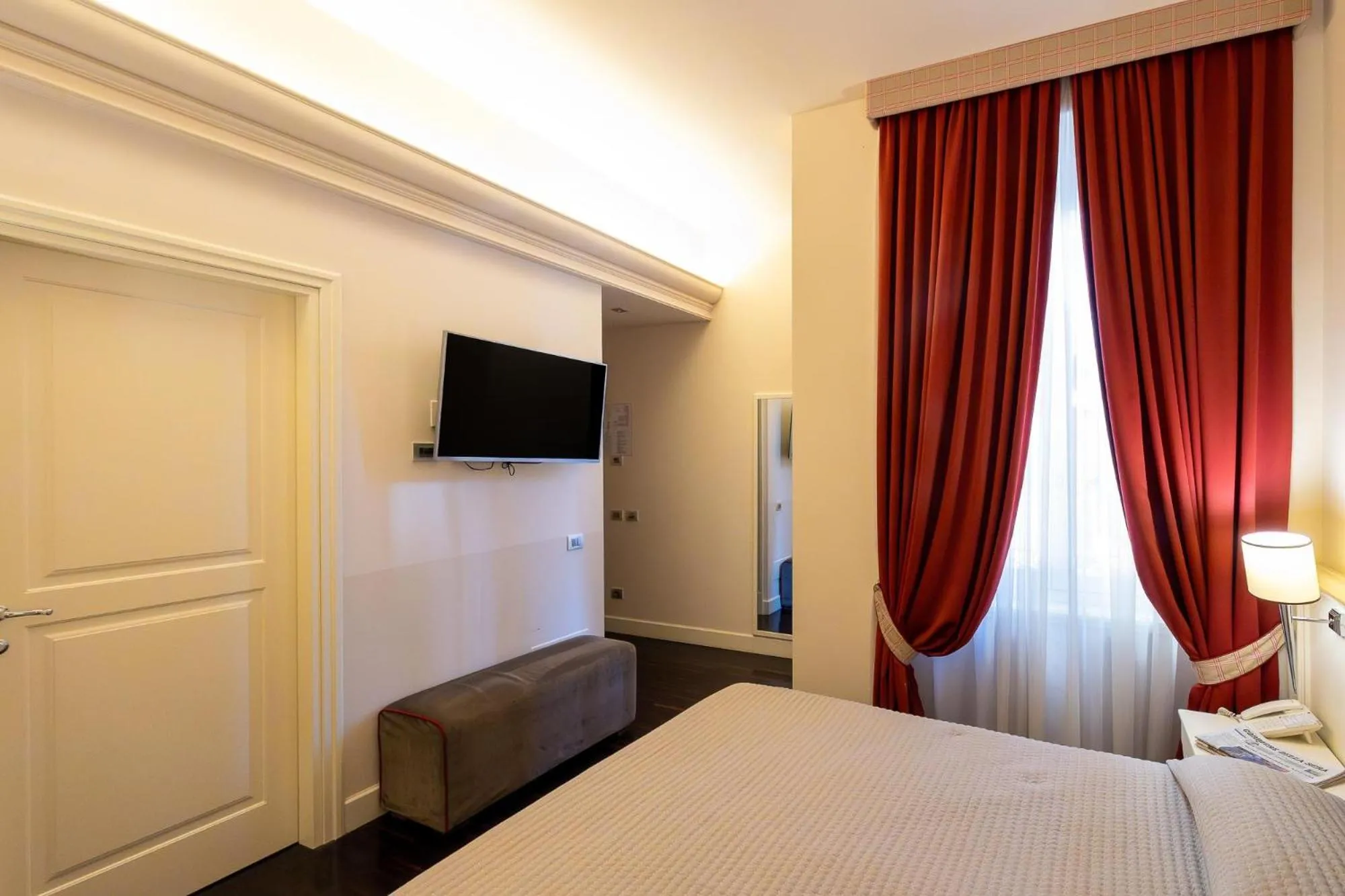 Bedroom, Bed in Hotel Patria