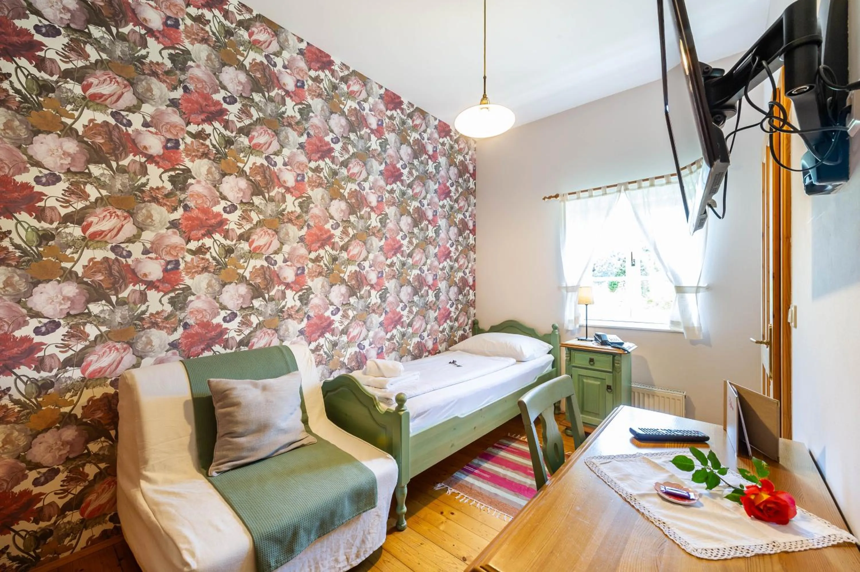 Bed in Stoffbauer GmbH