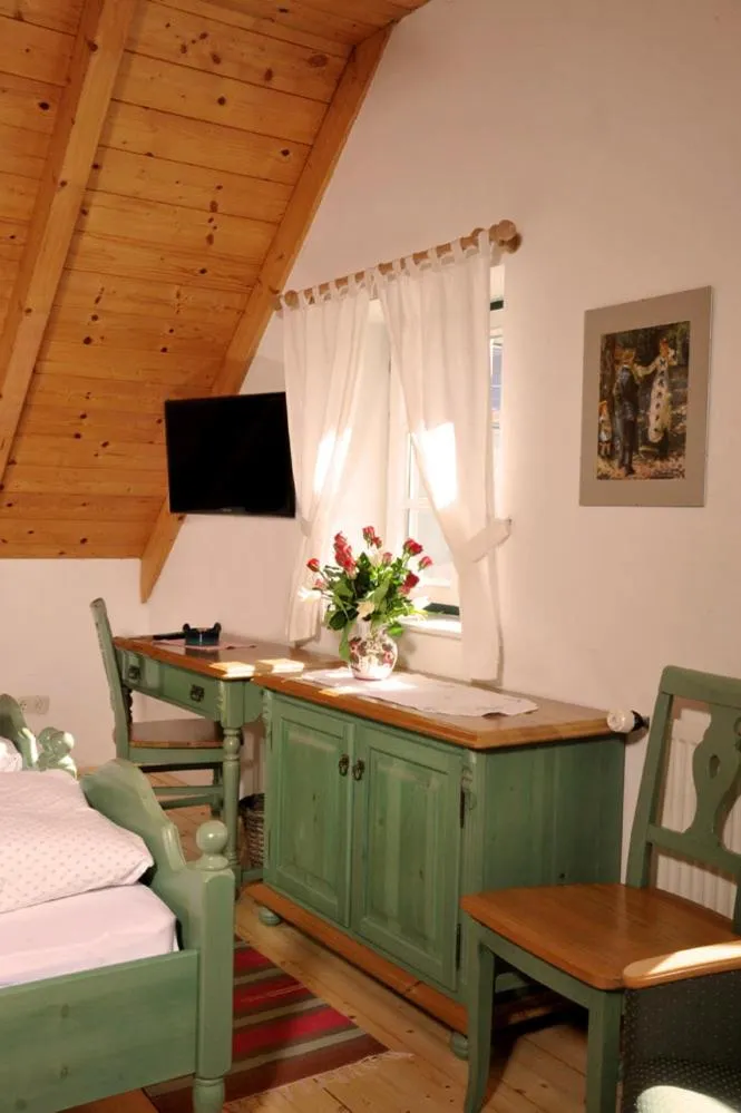 Bed in Stoffbauer GmbH