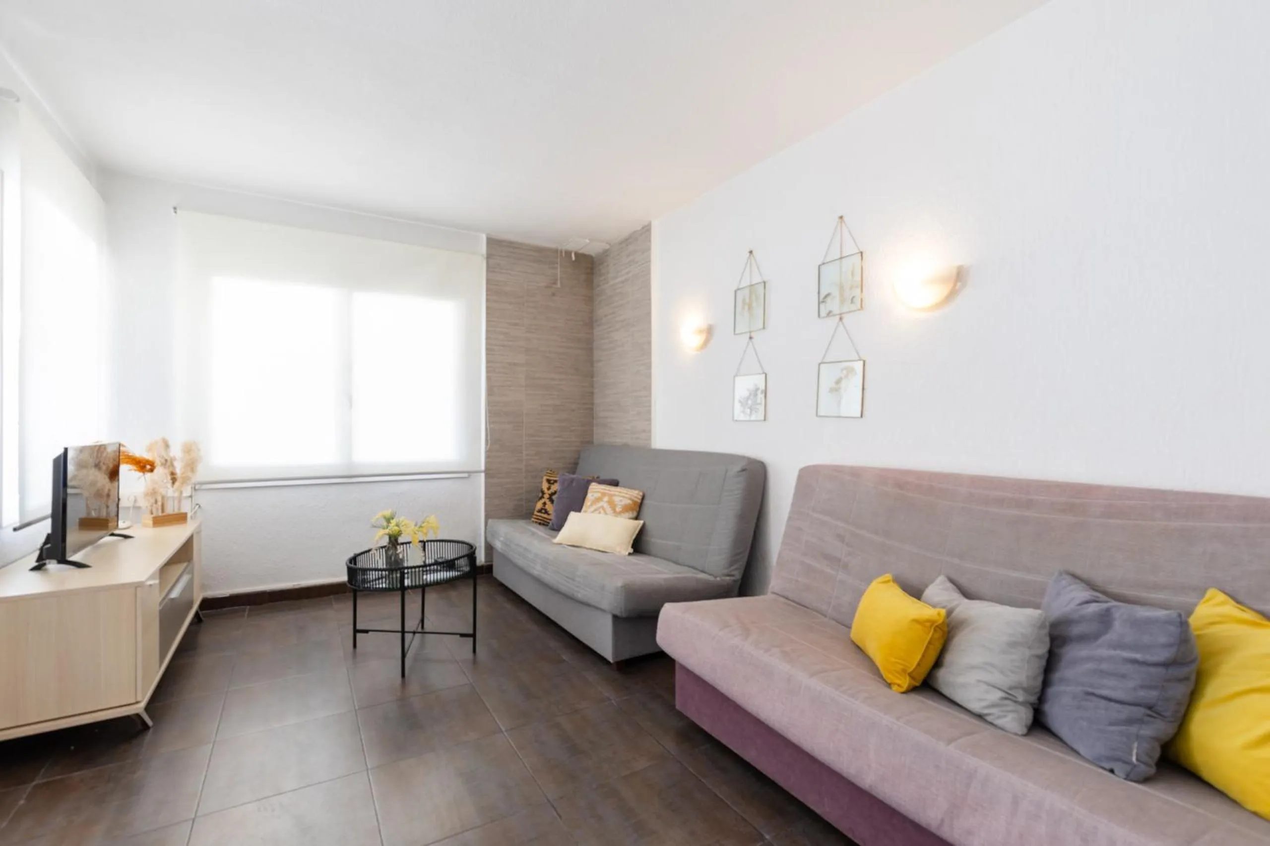 Communal lounge/ TV room in Fidalsa Relax Pool & BBQ