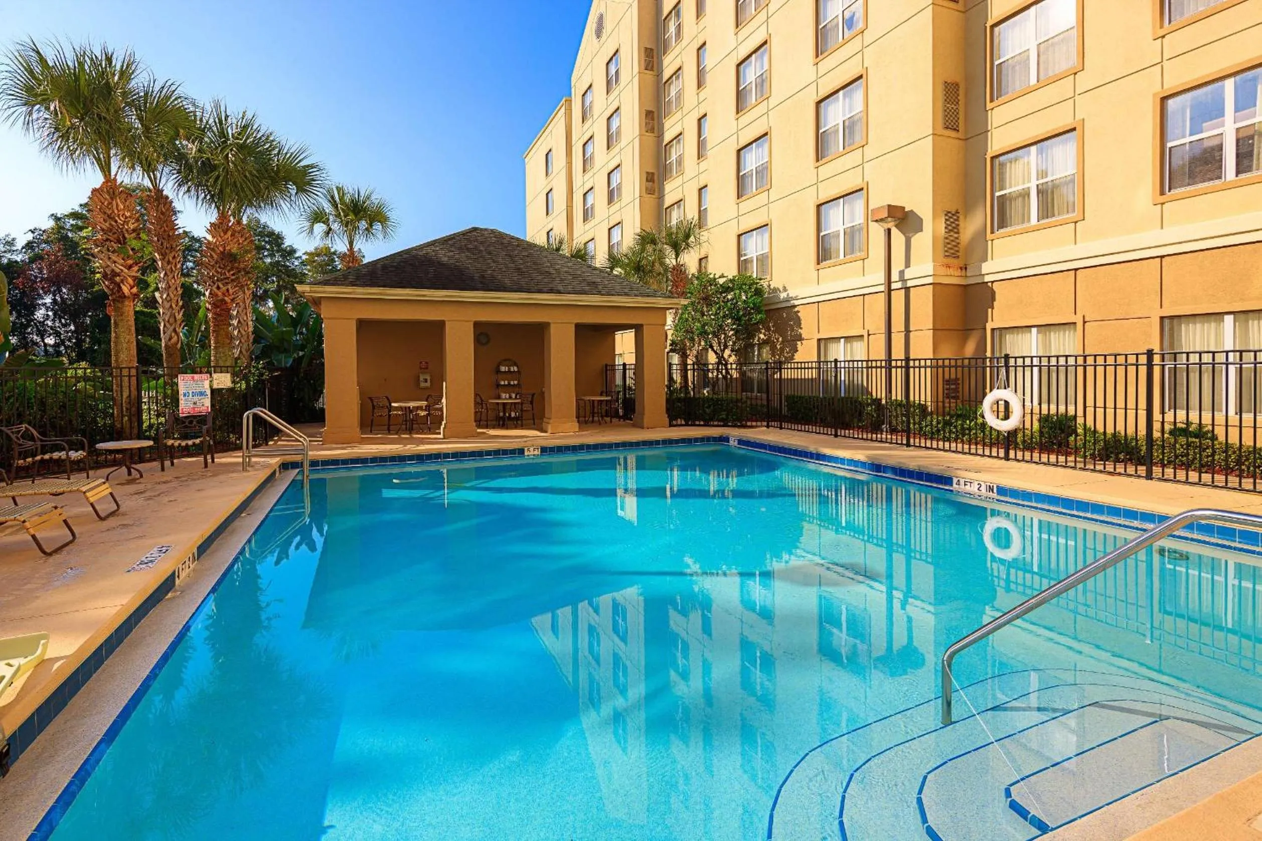 Pool view in Homewood Suites by Hilton Orlando Maitland
