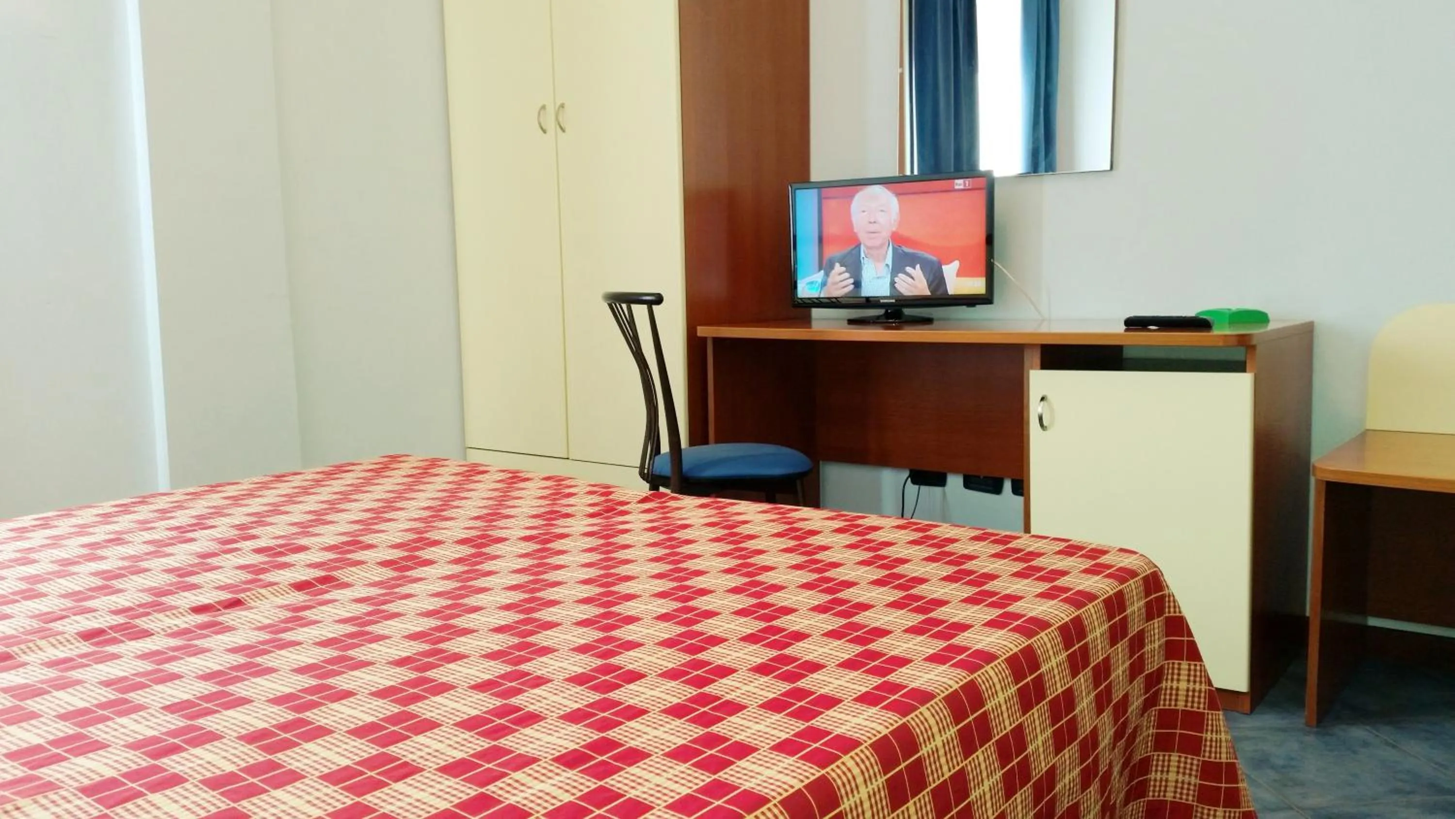 TV and multimedia, Bed in Hotel Miravalle