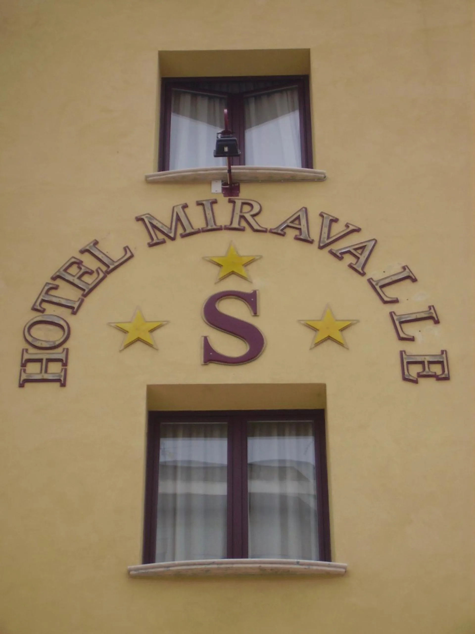 Facade/entrance in Hotel Miravalle