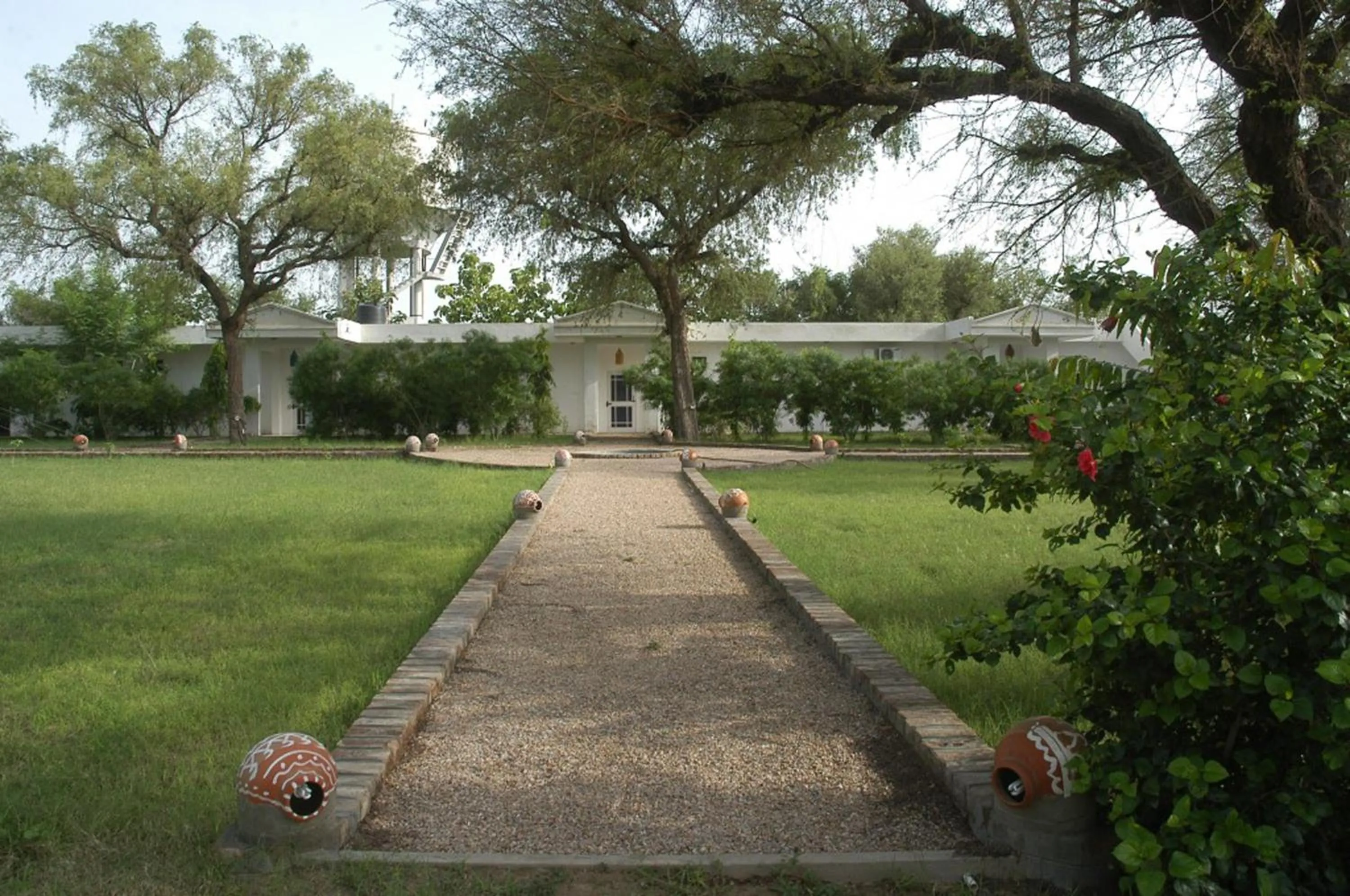 Restaurant/places to eat in Savista Retreat