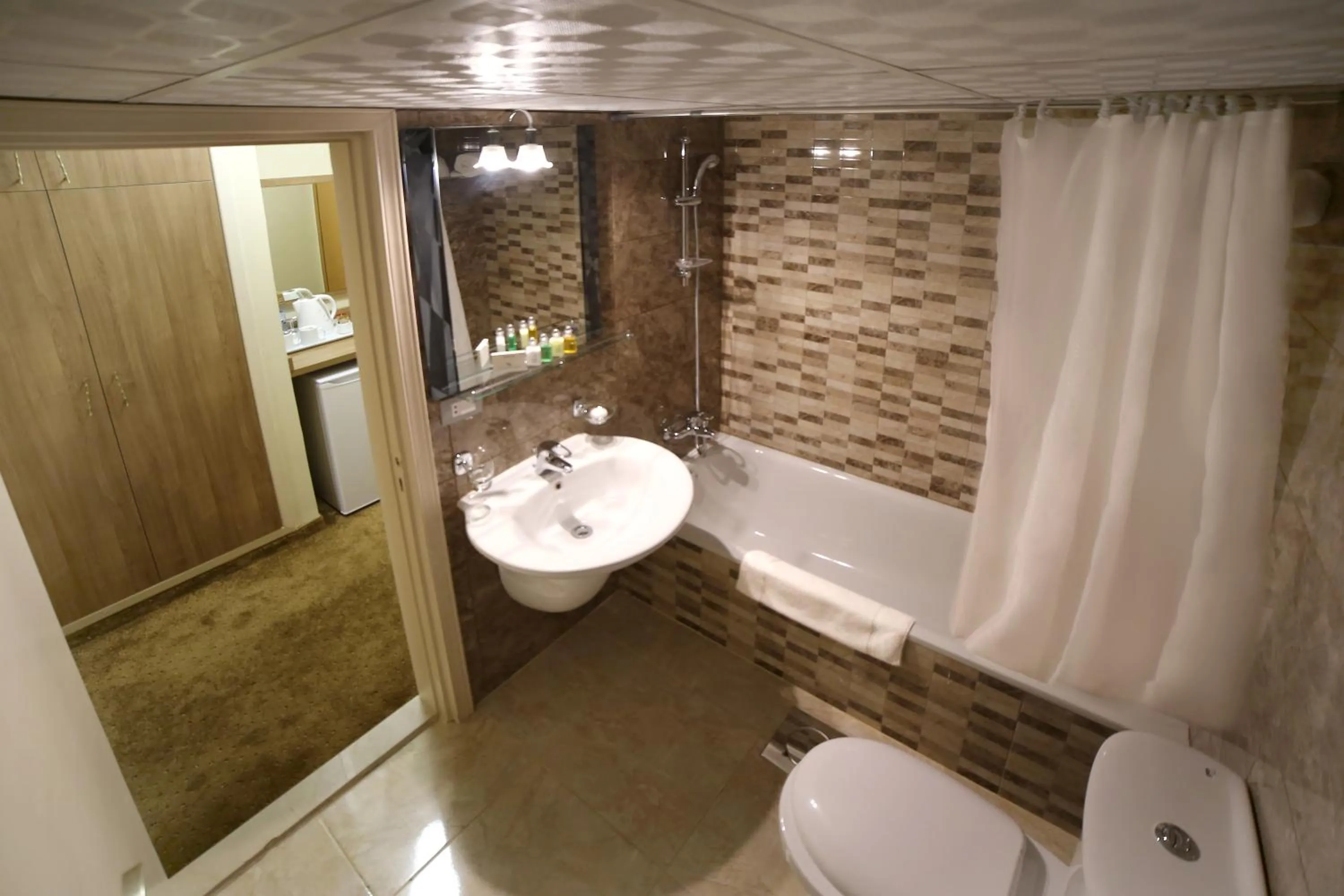 Bathroom in La Vida Suite