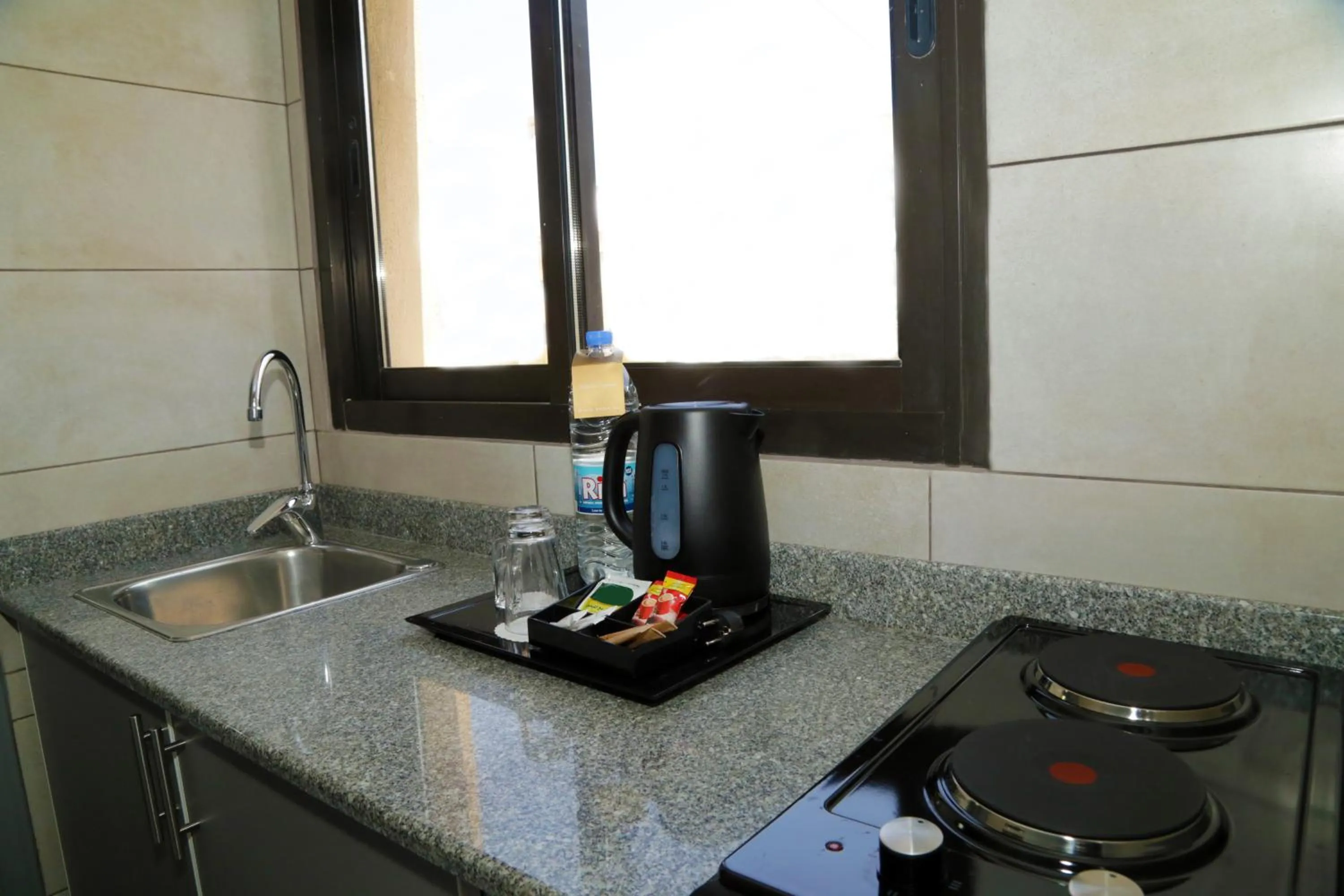 Coffee/tea facilities in La Vida Suite