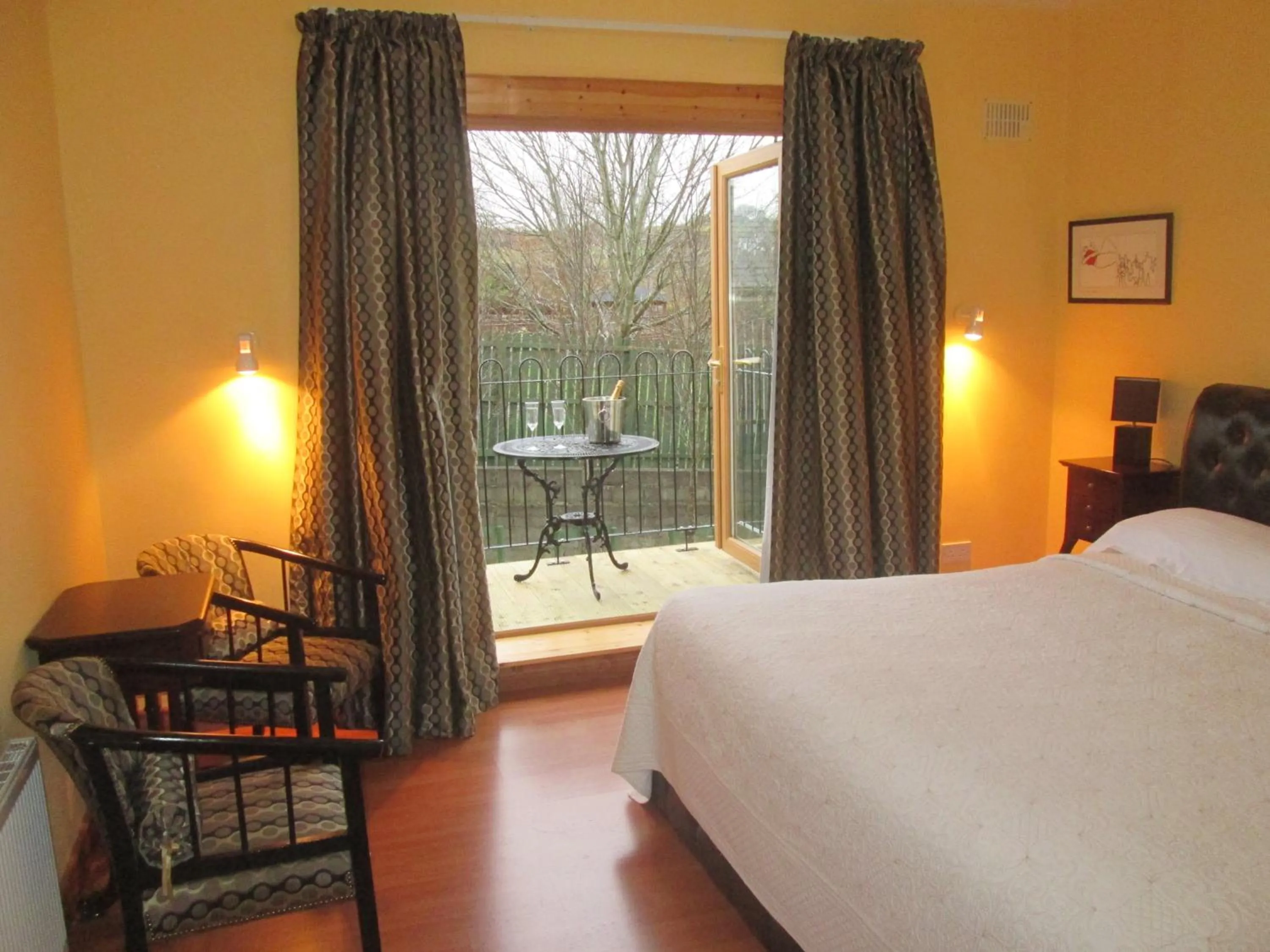 Balcony/Terrace, Bed in Kilbree House B&B