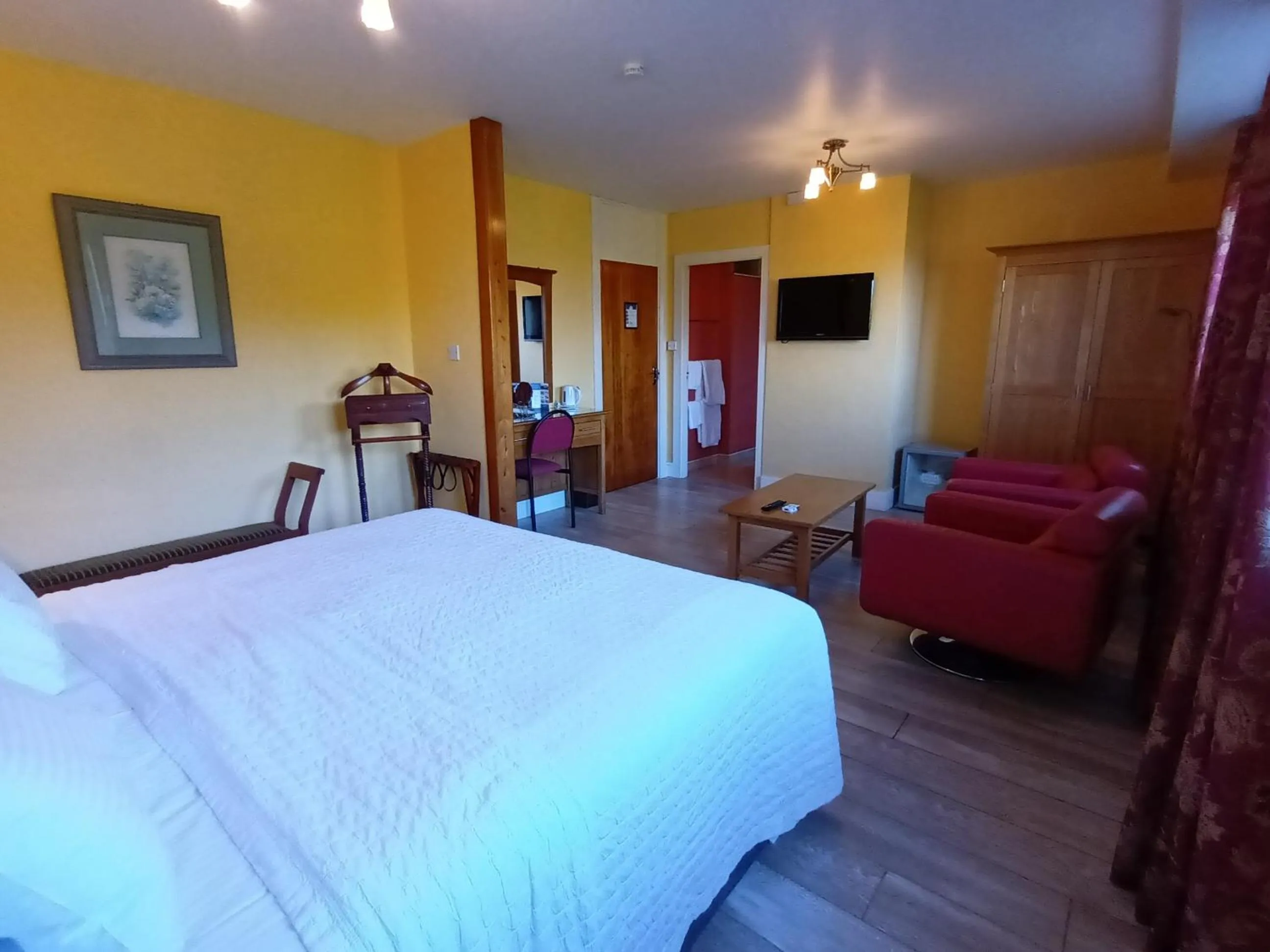 Bedroom, Bed in Kilbree House B&B