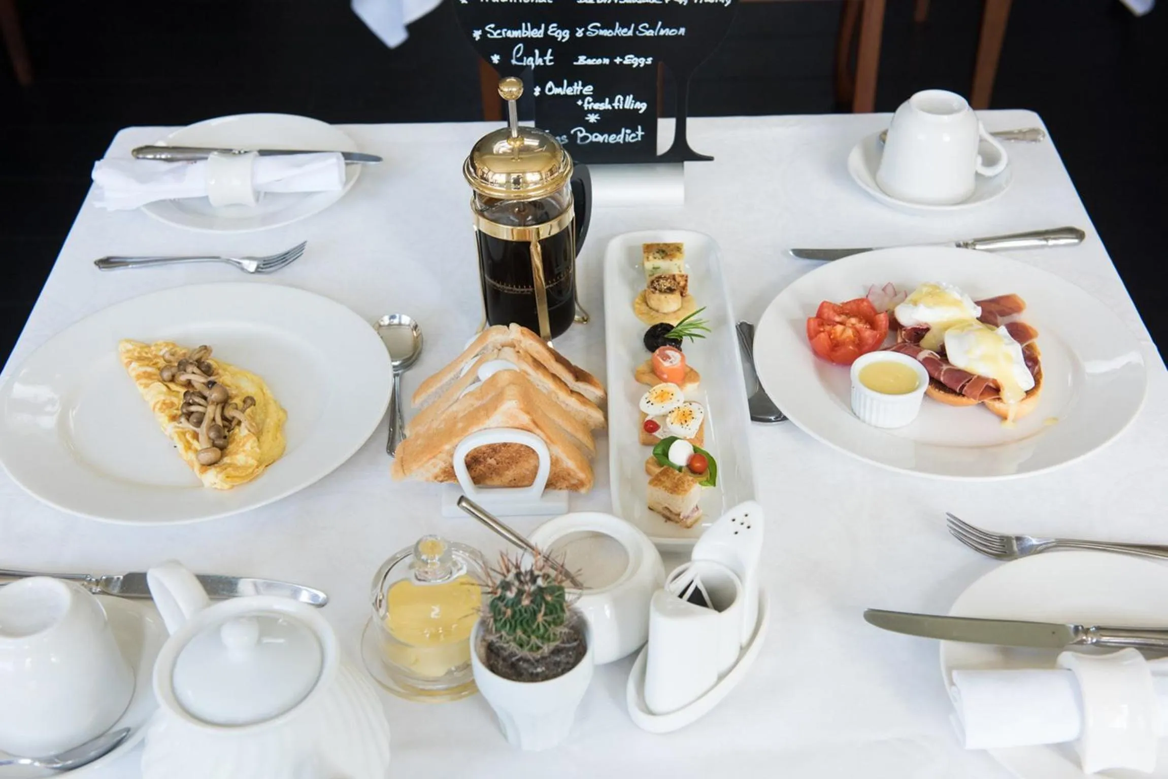 Dining area in Kilbree House B&B