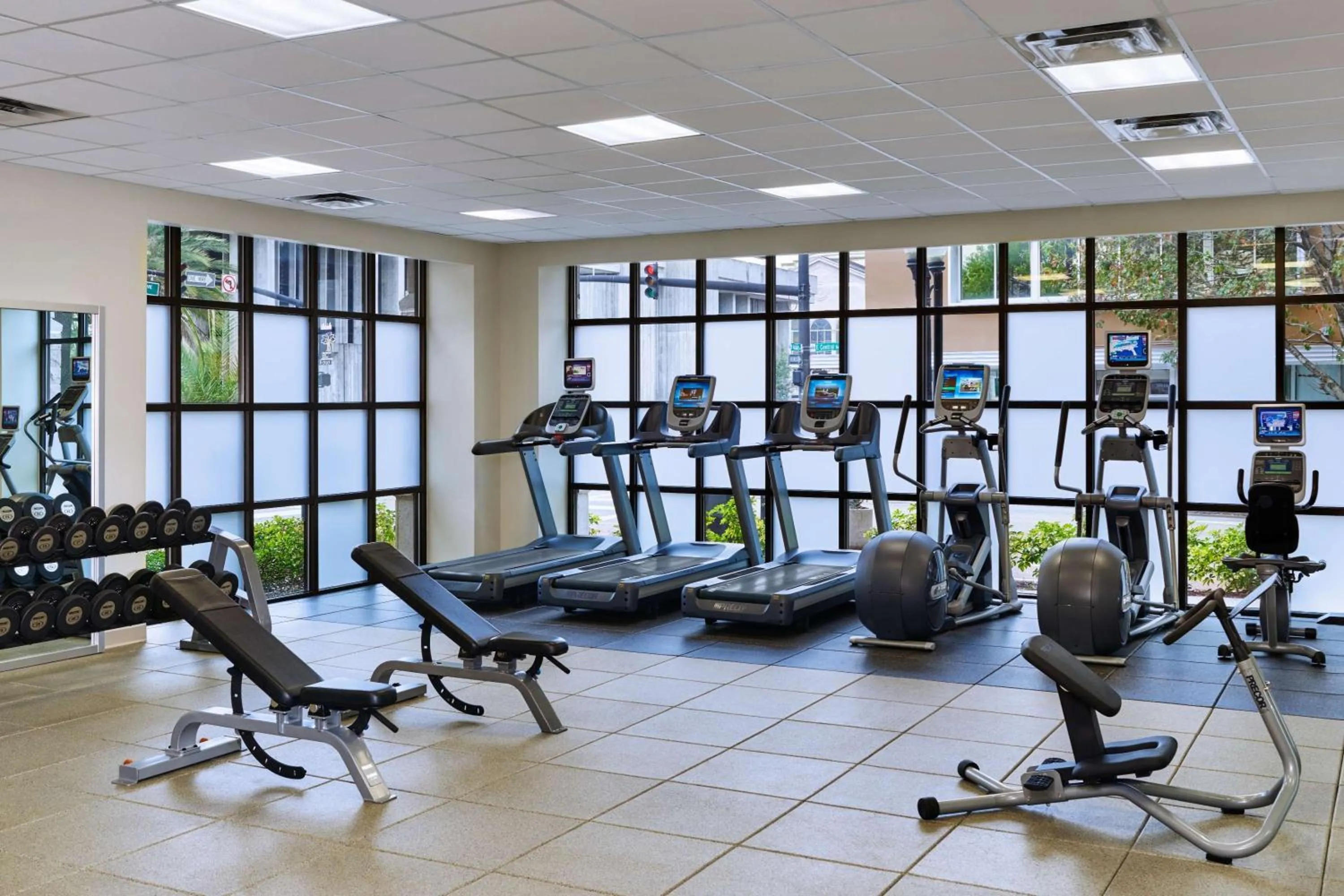 Fitness centre/facilities in Embassy Suites by Hilton Orlando Downtown