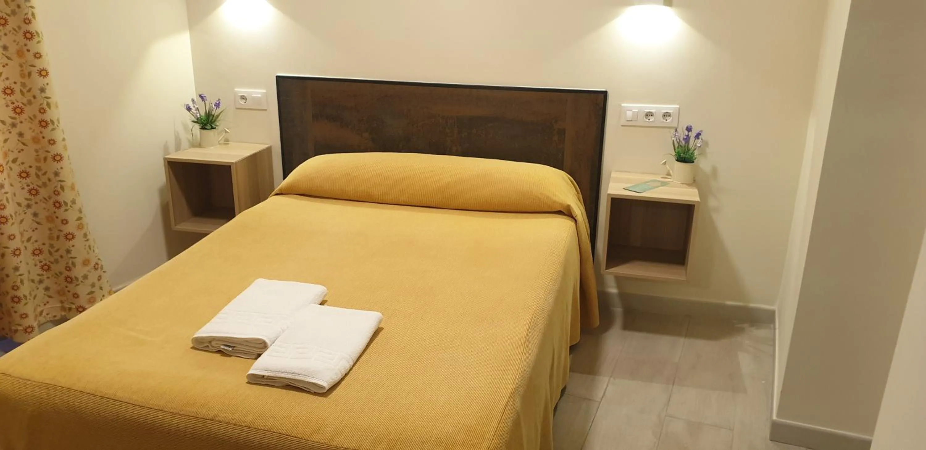 Bed in Pension Catedral