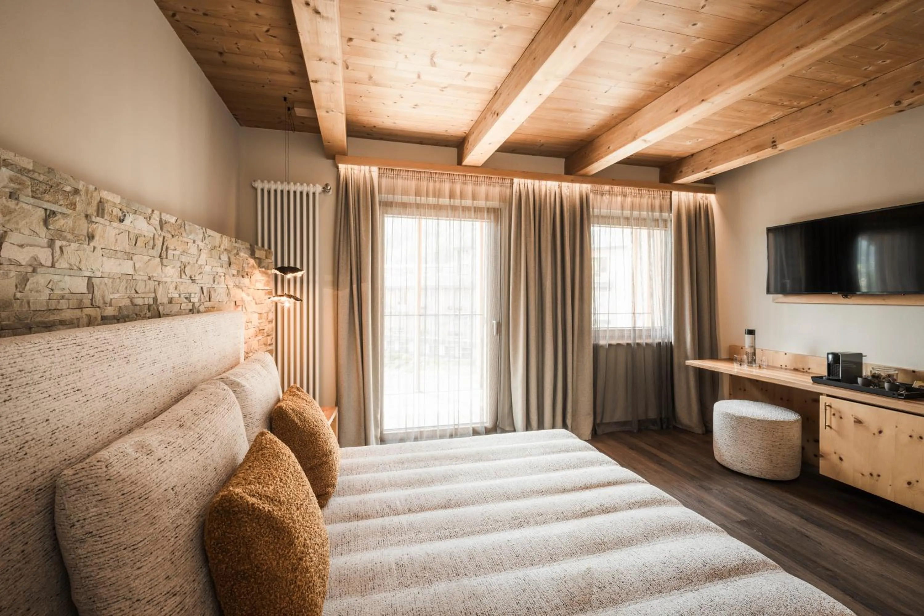 Bedroom, Bed in Excelsior Dolomites Life Resort