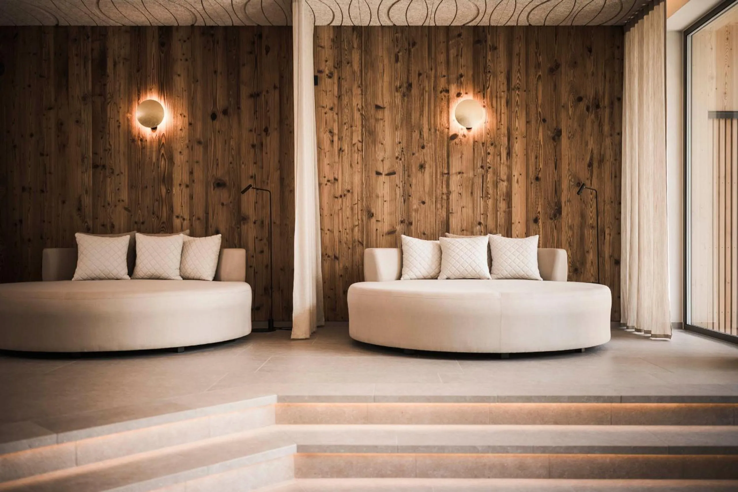 Seating area, Bed in Excelsior Dolomites Life Resort