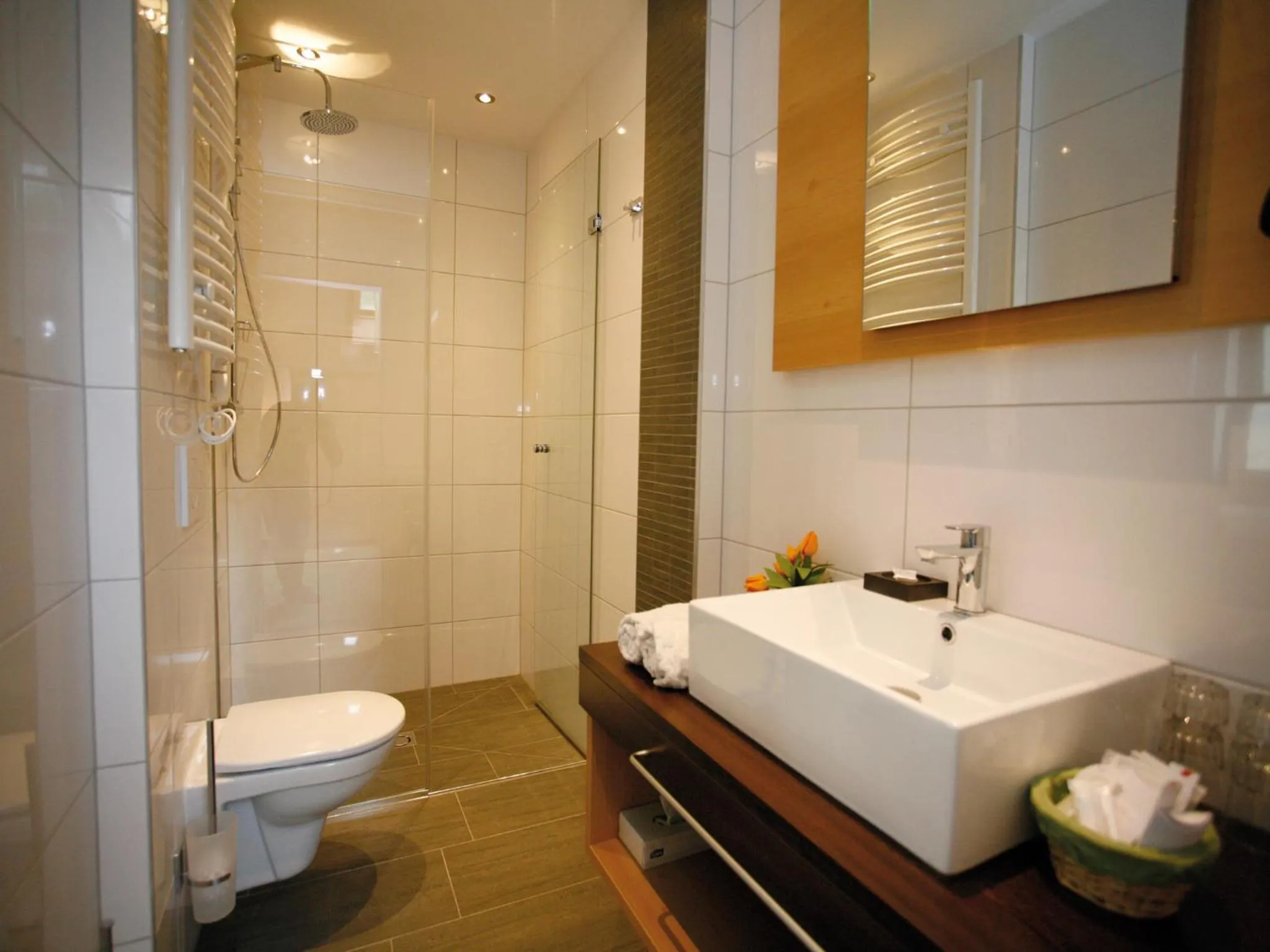 Shower in Hotel Diana