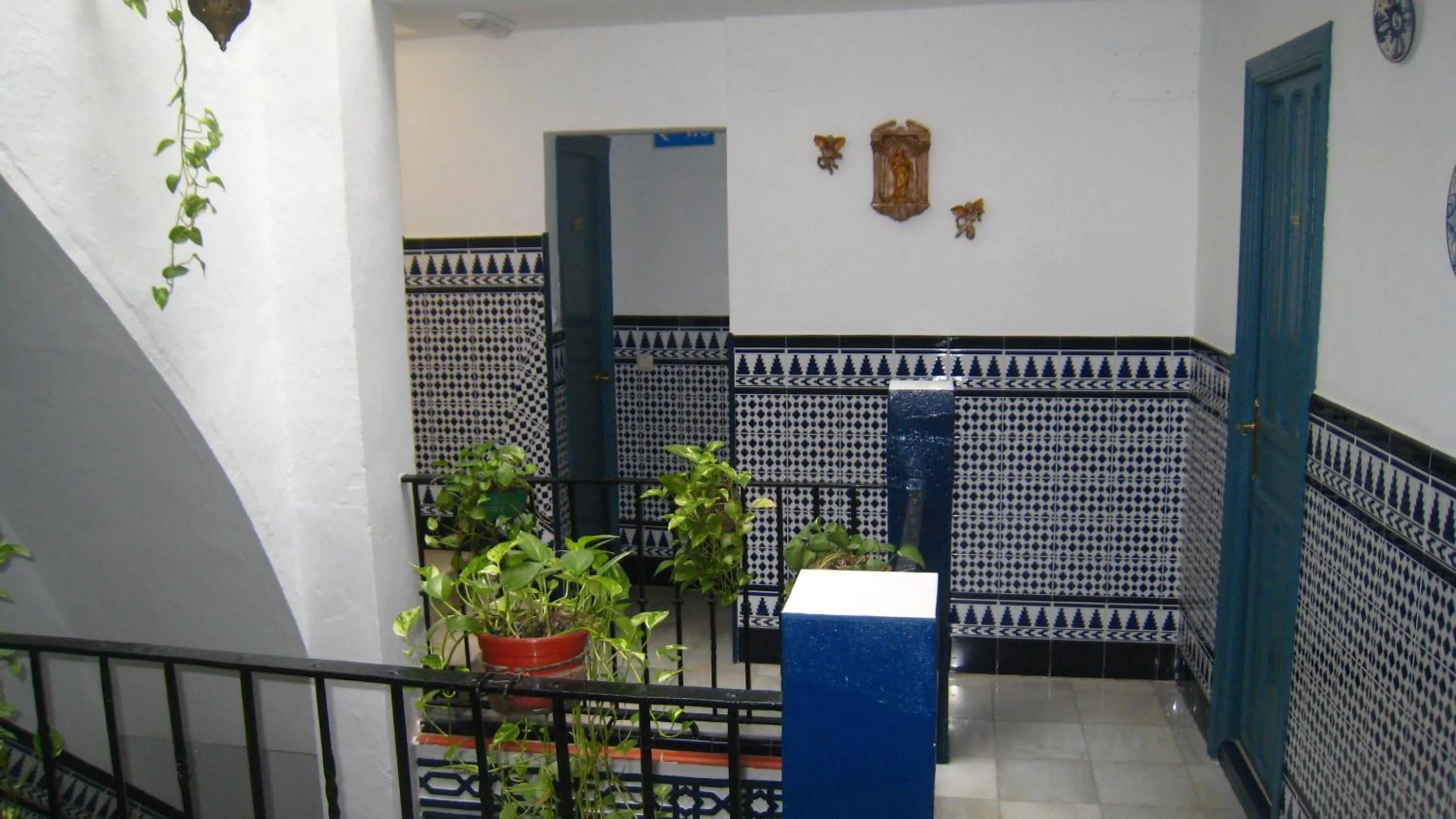 Decorative detail in Pensión La Montoreña