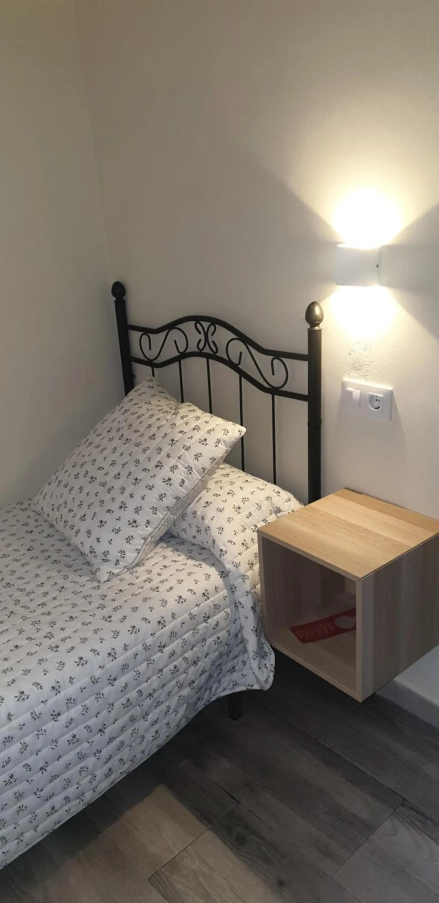 Bed in Pensión La Montoreña