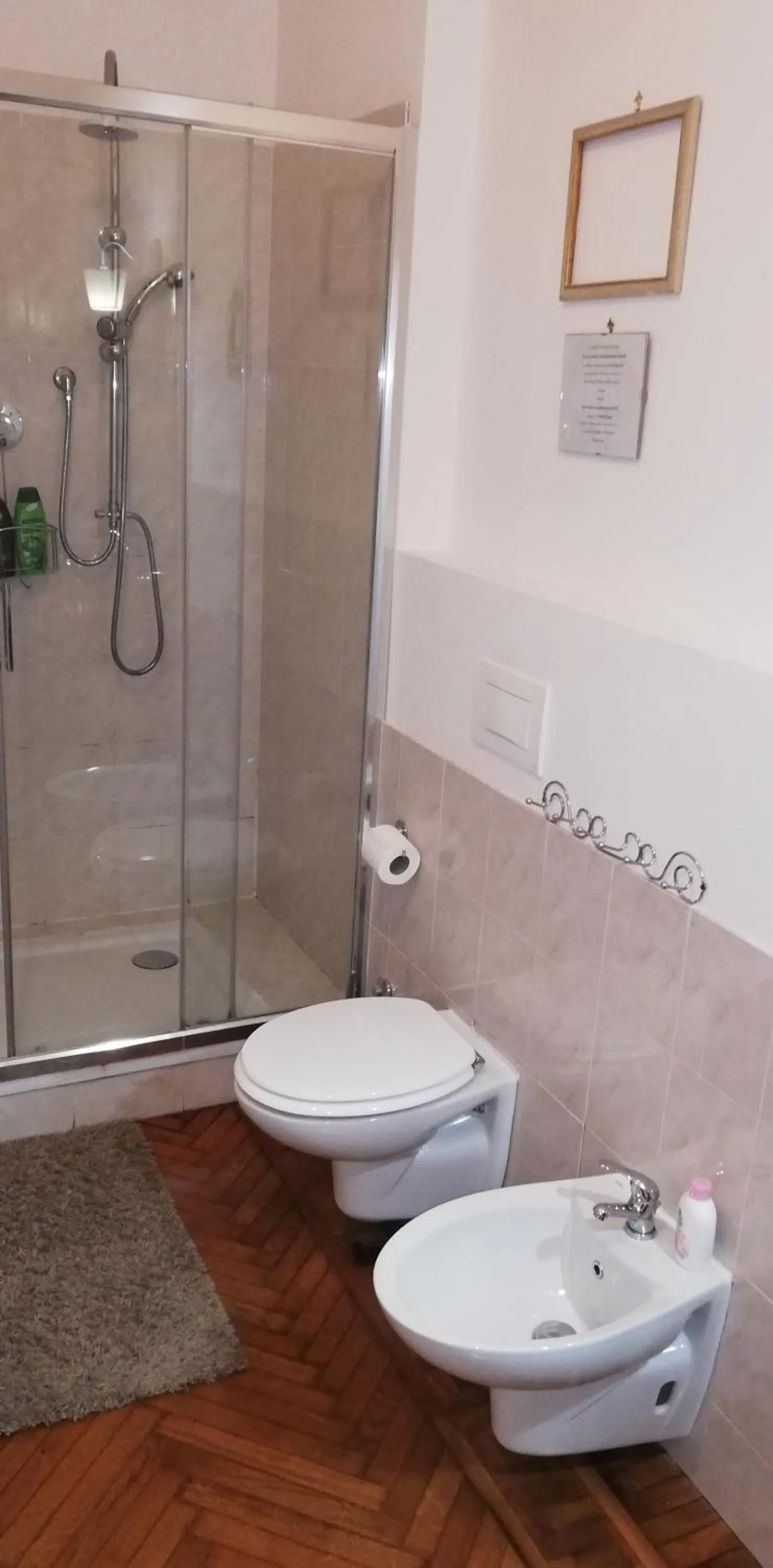 Shower in Residenza Rubbiani - Fermata Fiera e Rizzoli