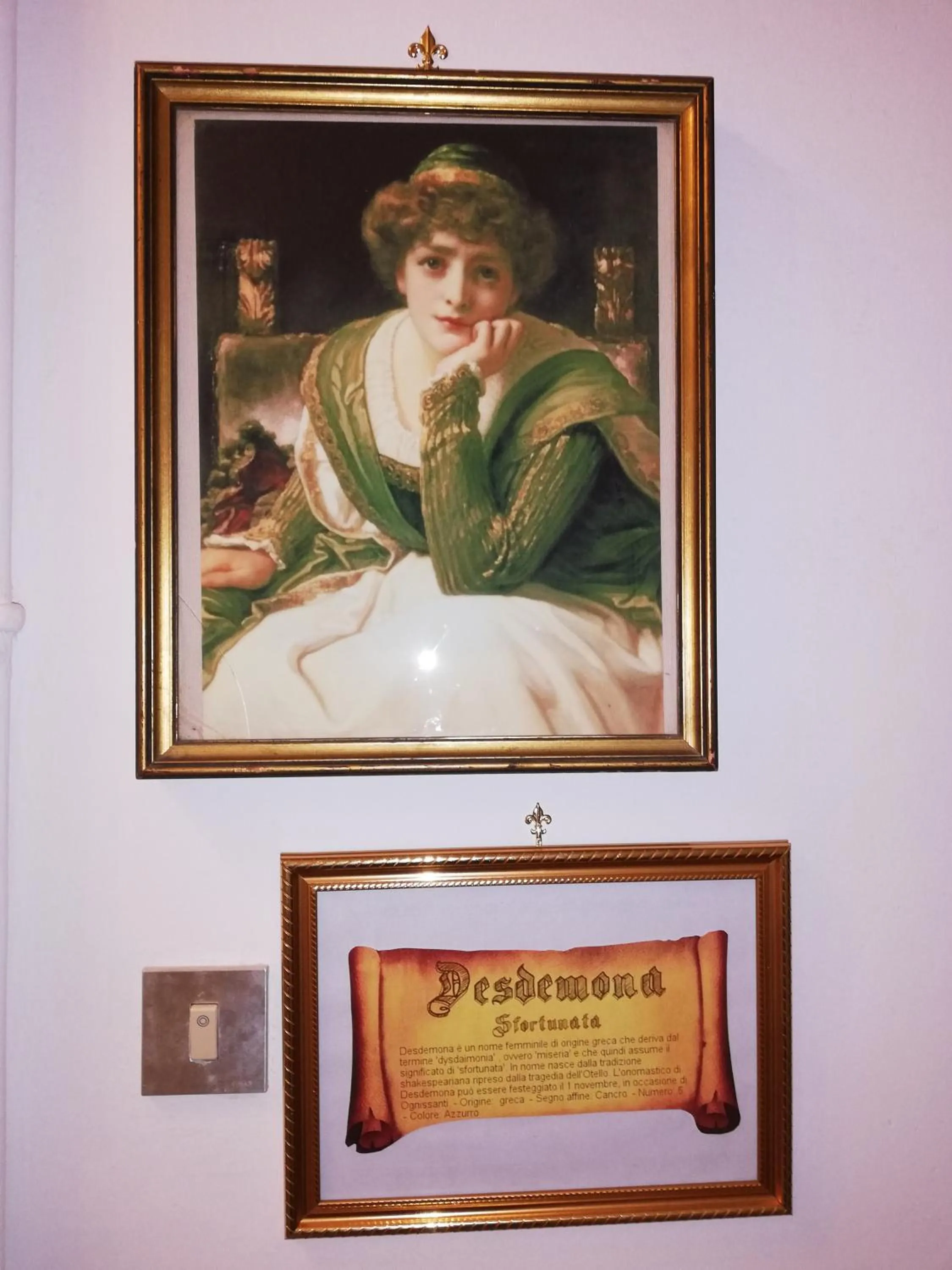 Decorative detail in Residenza Rubbiani - Fermata Fiera e Rizzoli