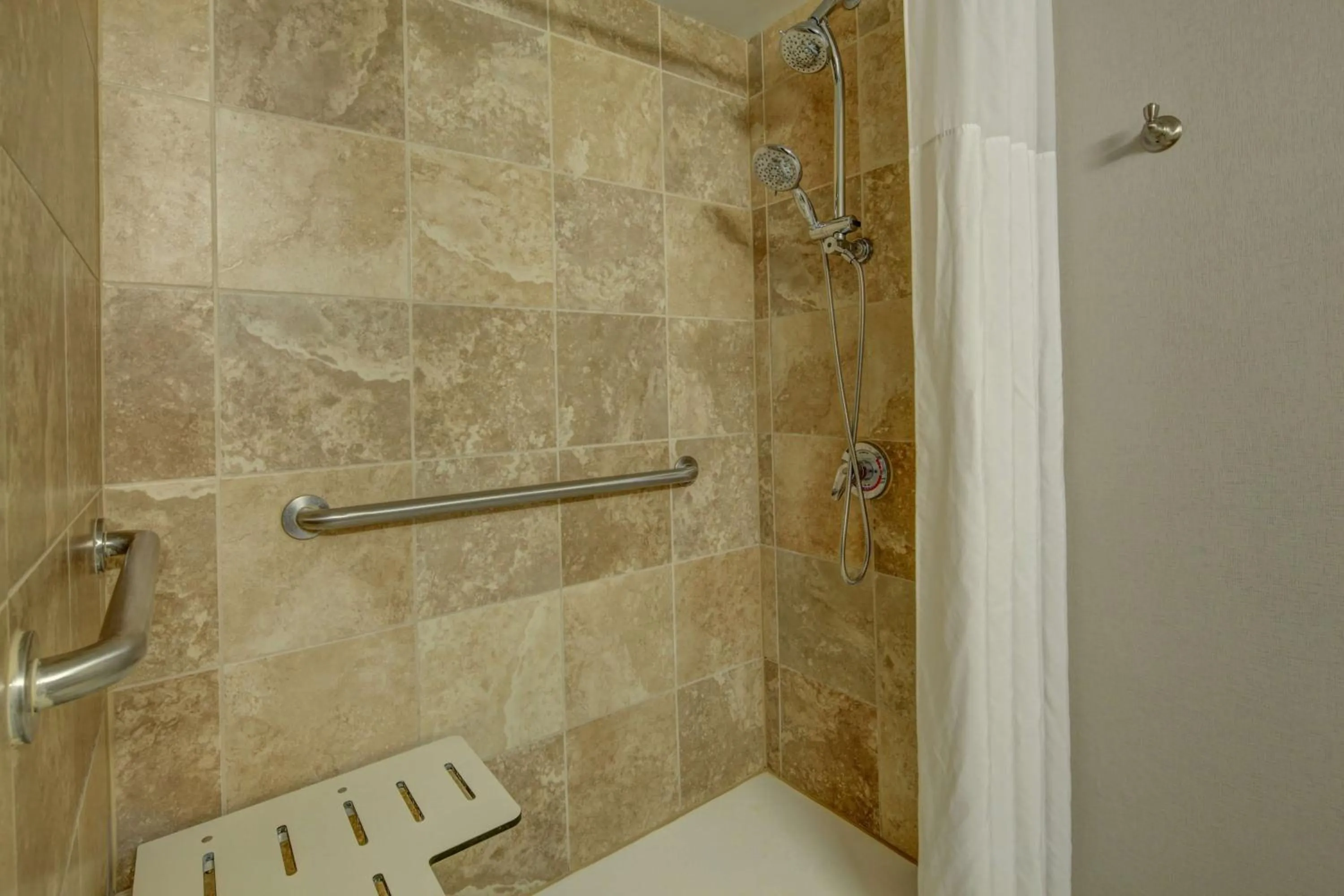 Bathroom in Hampton Inn Miami-Coconut Grove/Coral Gables