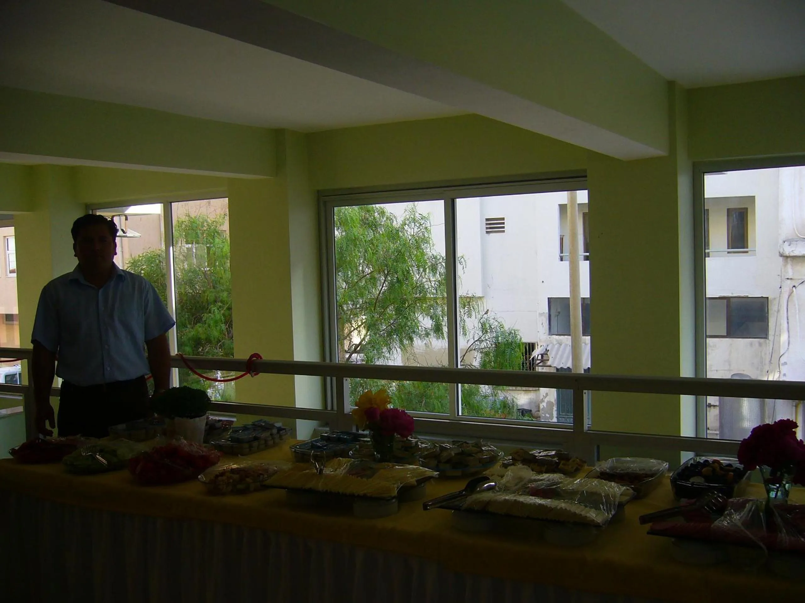 Restaurant/places to eat in Sirin Villa