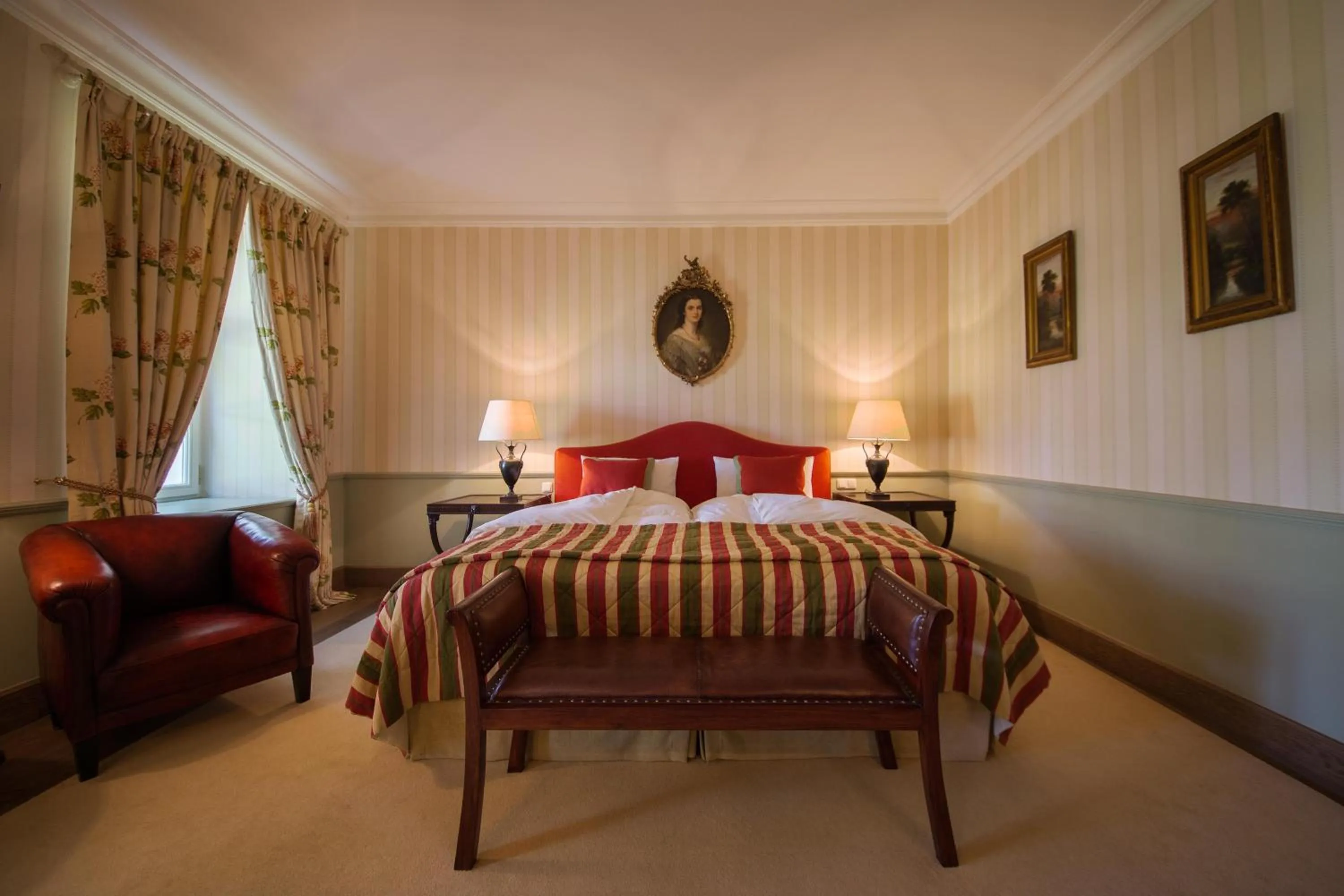 Photo of the whole room, Bed in Hotel Château Bela