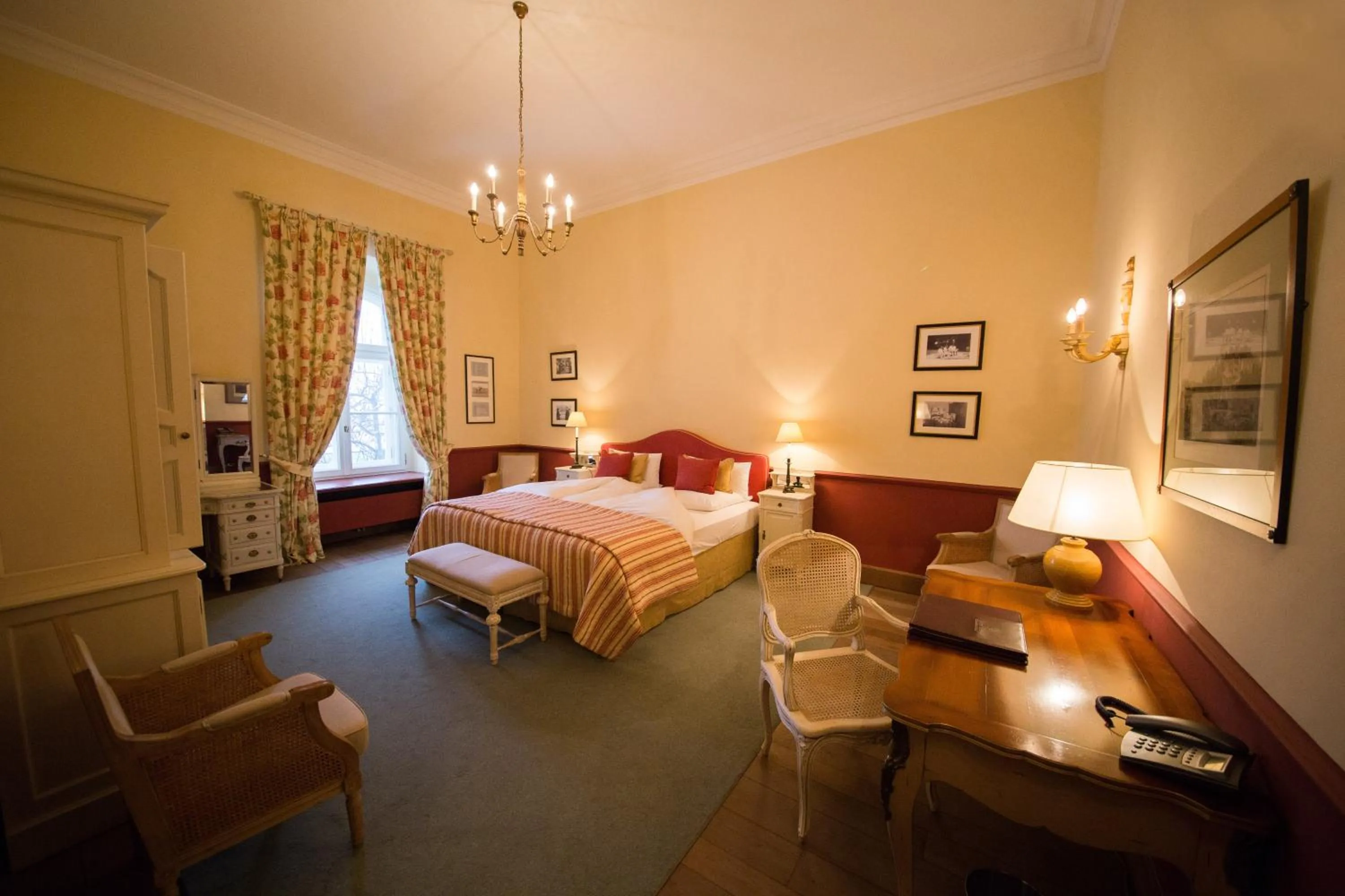 Photo of the whole room, Bed in Hotel Château Bela
