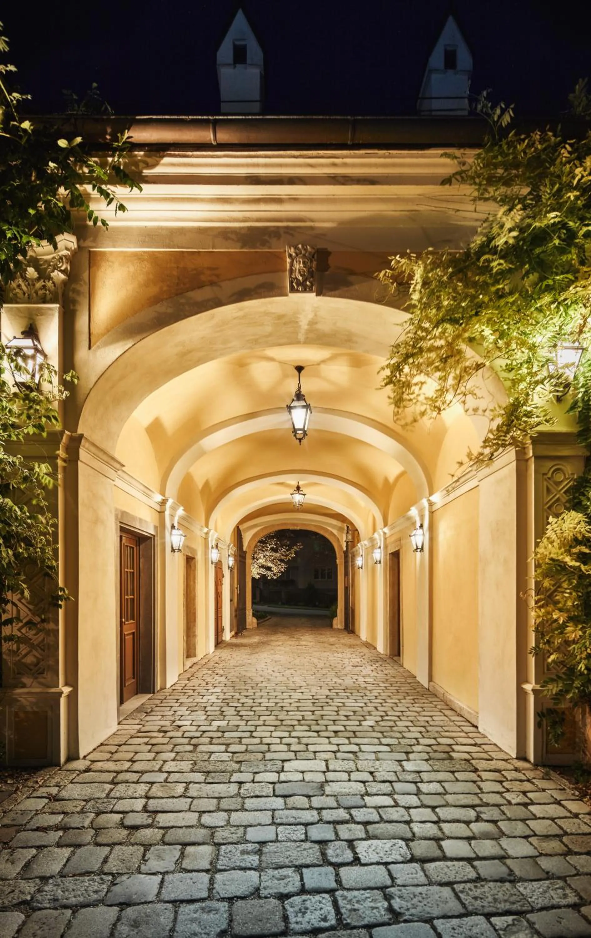 Facade/entrance in Hotel Château Bela