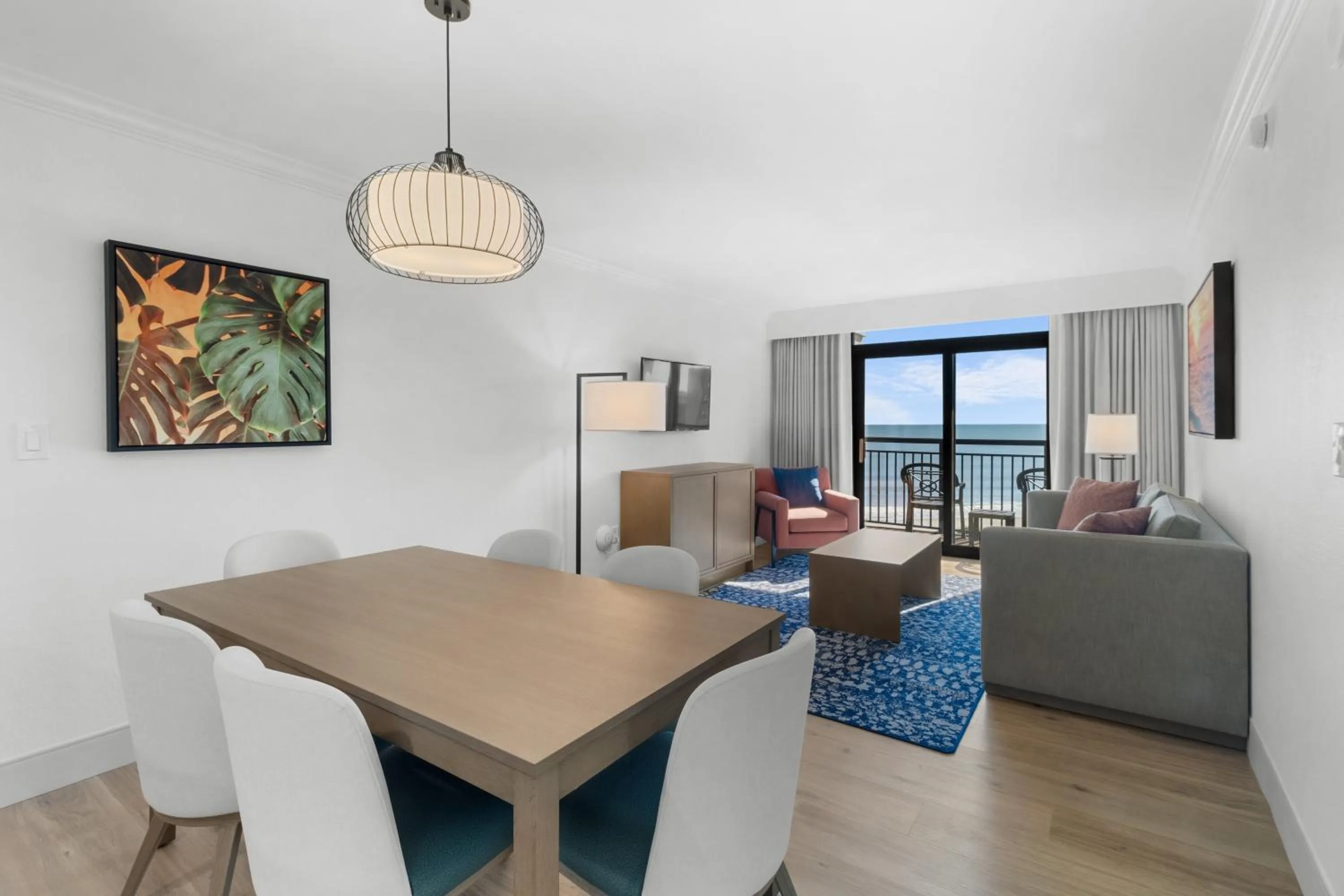 Living room in Ocean Reef Resort