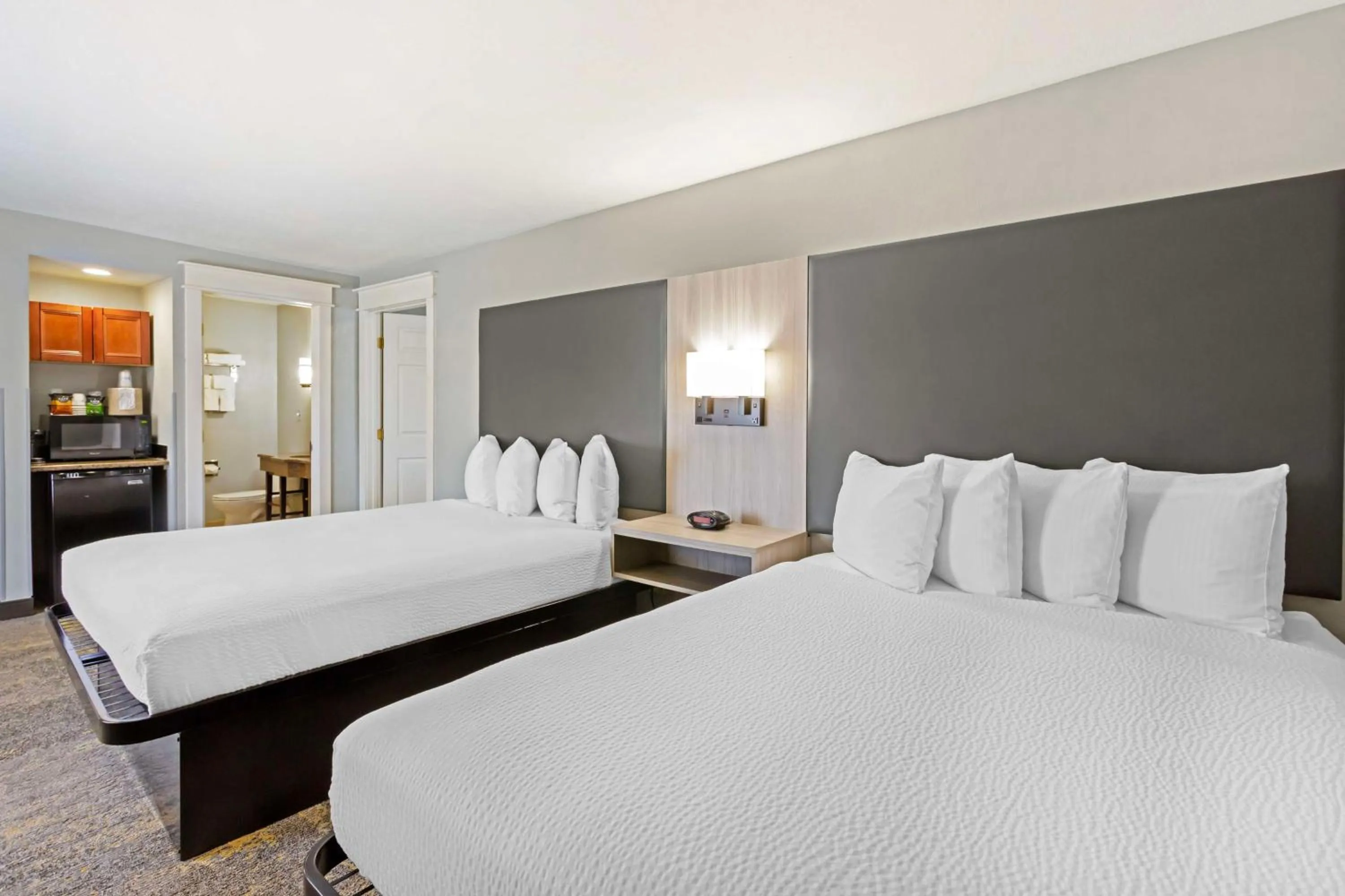 Bedroom, Bed in Best Western Plus Weston Inn