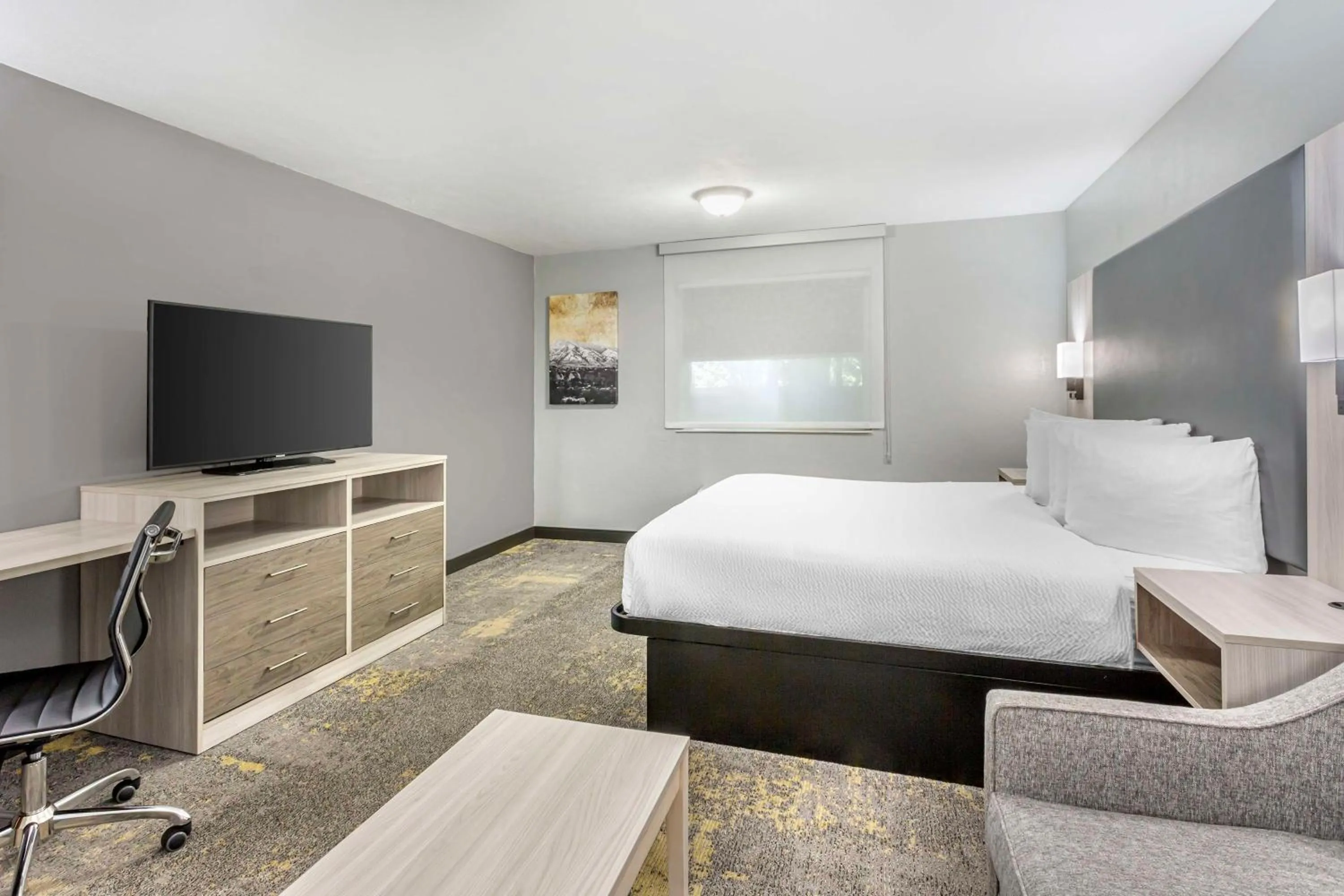 Bedroom, Bed in Best Western Plus Weston Inn