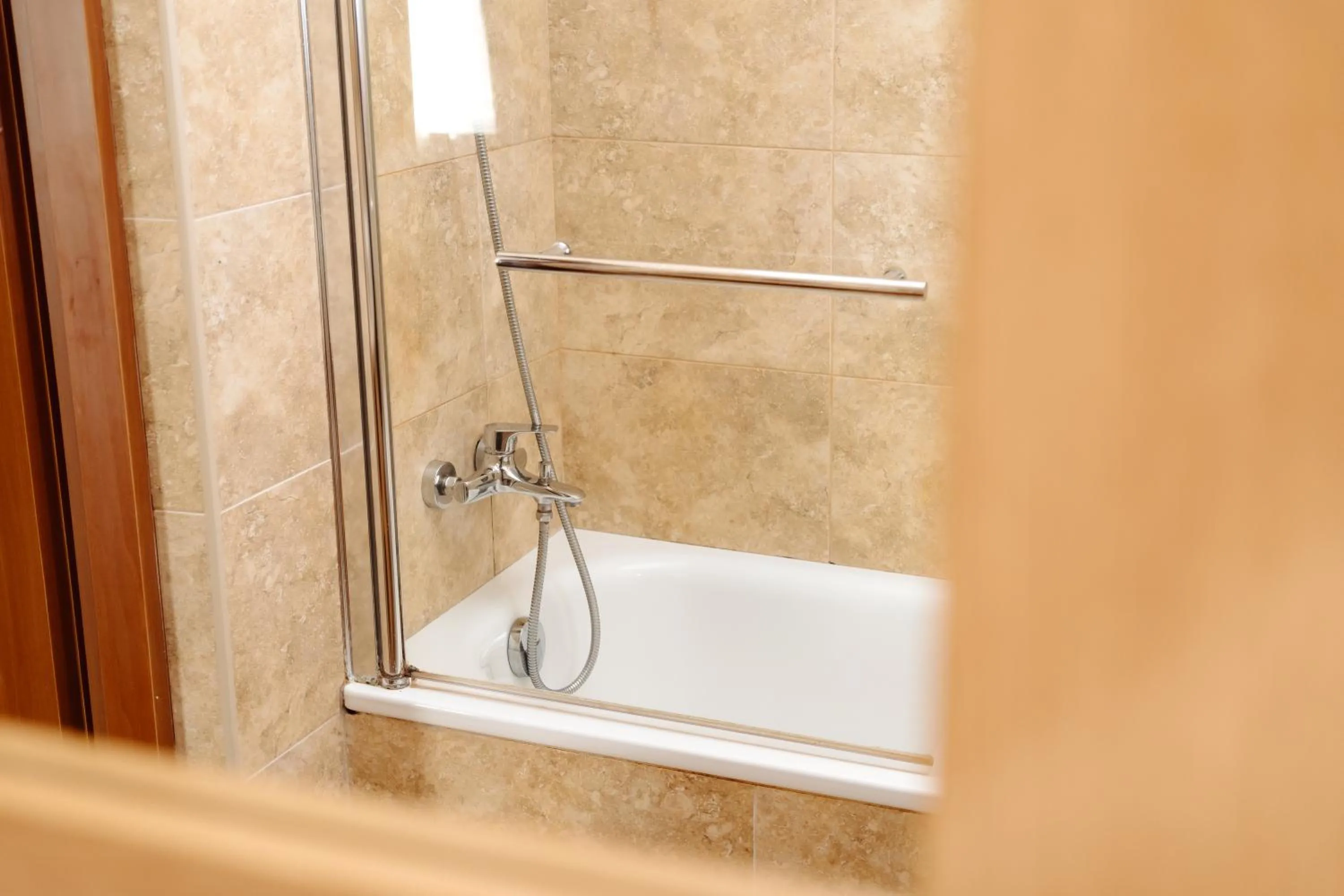 Shower in Maxim Pasha Hotel