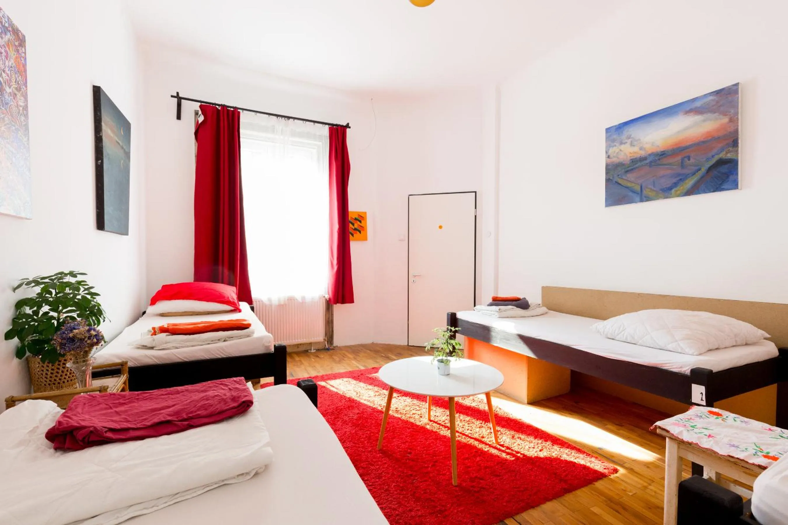 Bed in 4-Bed Mixed Dormitory Room in Das Nest Budapest