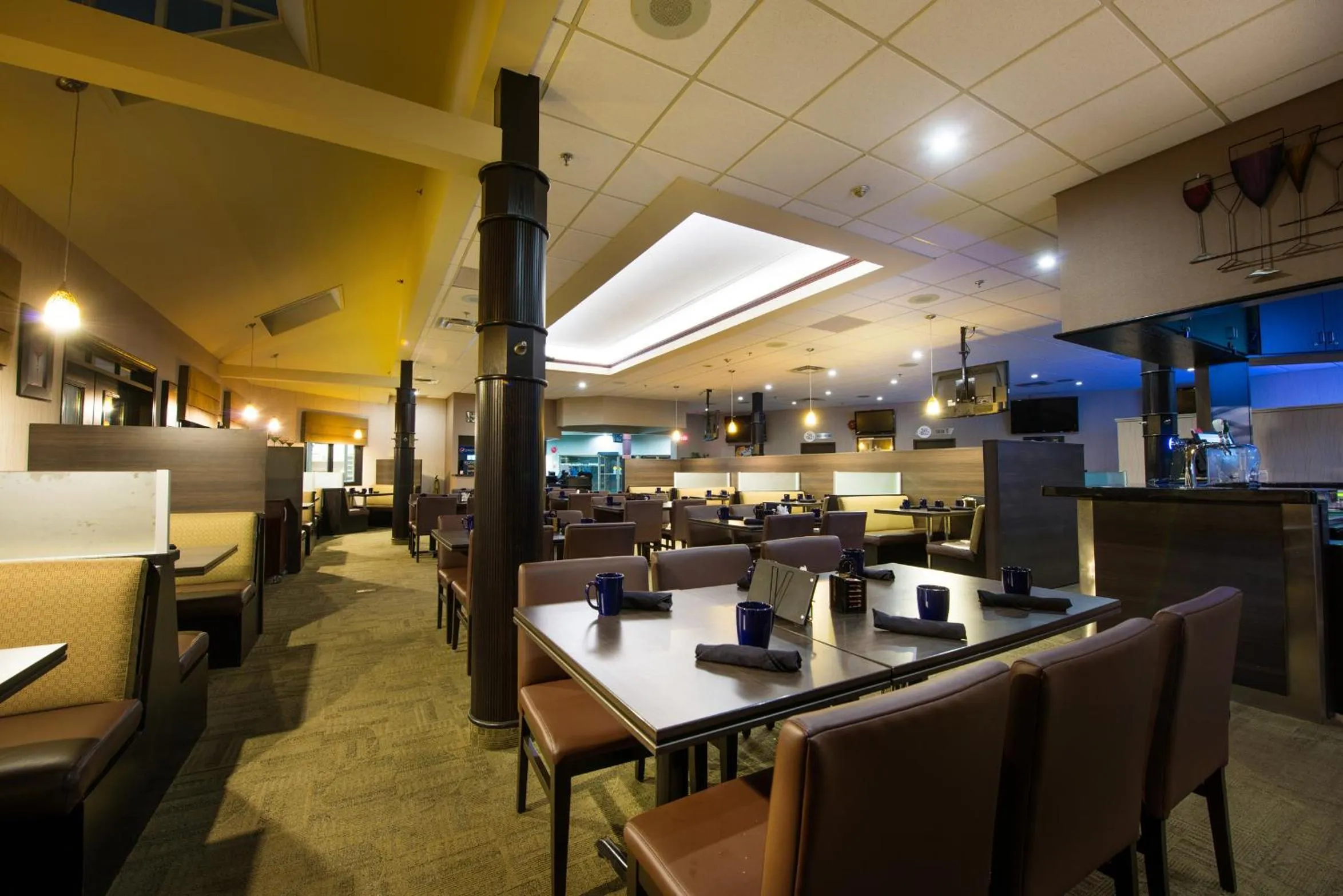 Restaurant/places to eat in Victoria Inn Hotel & Convention Centre Brandon