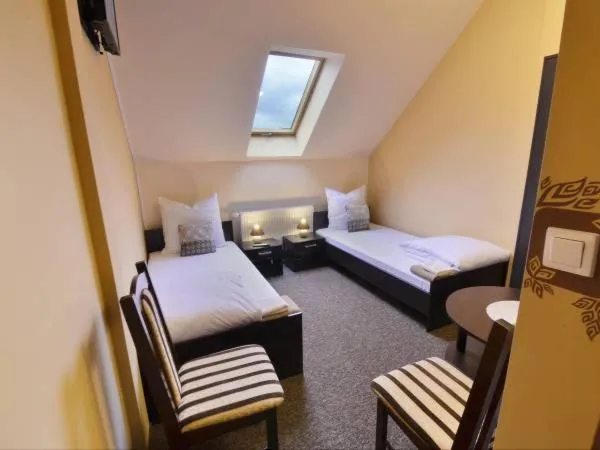 Small Twin Room - single occupancy in Sum Restauracja & Hotel