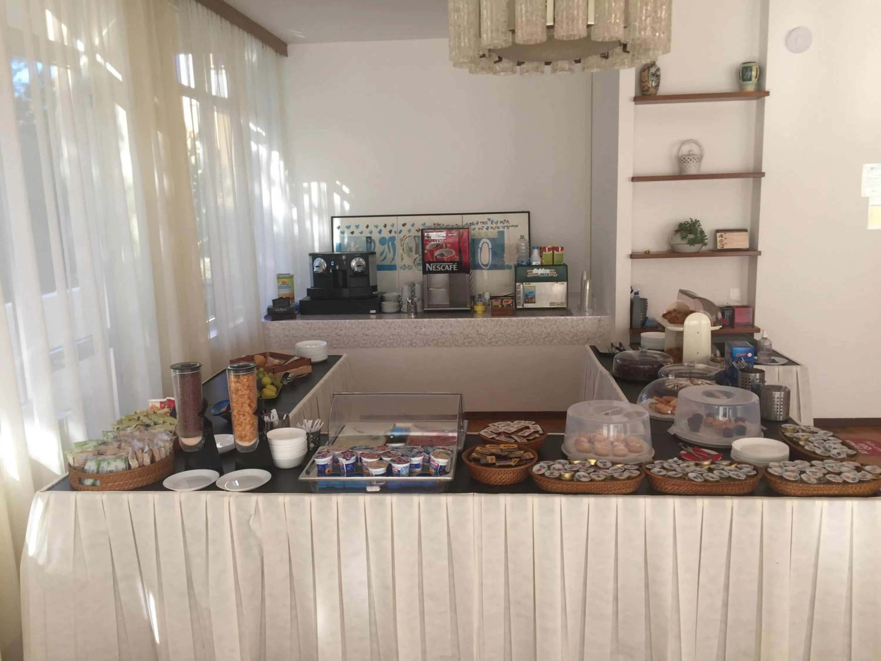 Buffet breakfast in Hotel B&B Avana