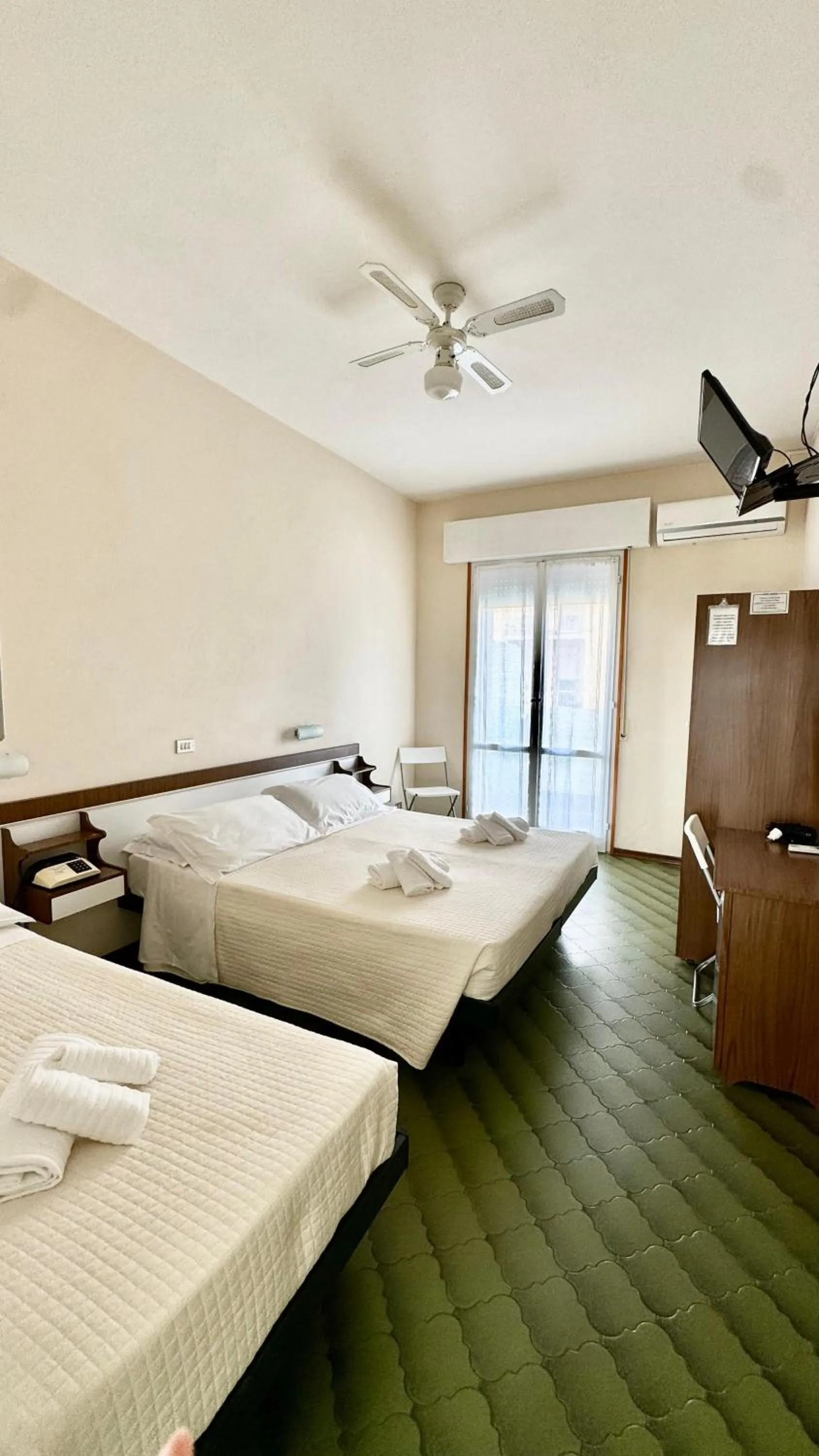 Bedroom, Bed in Hotel B&B Avana