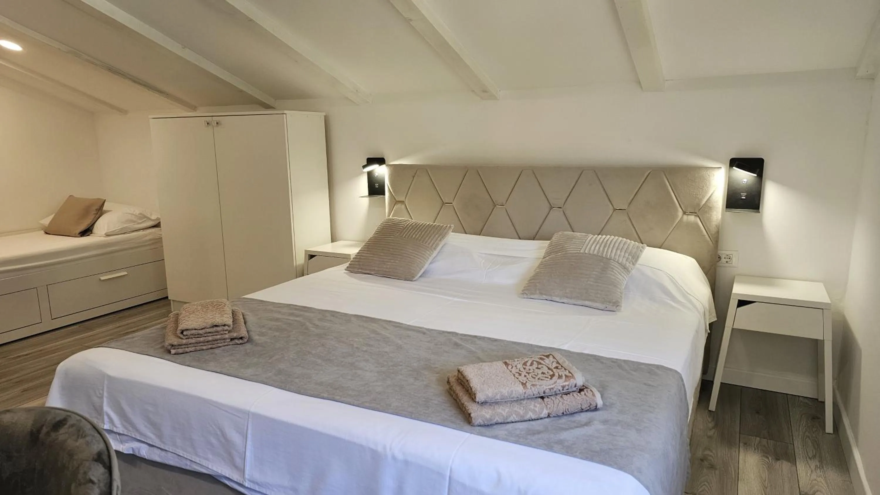 Bed in Villa Babilon