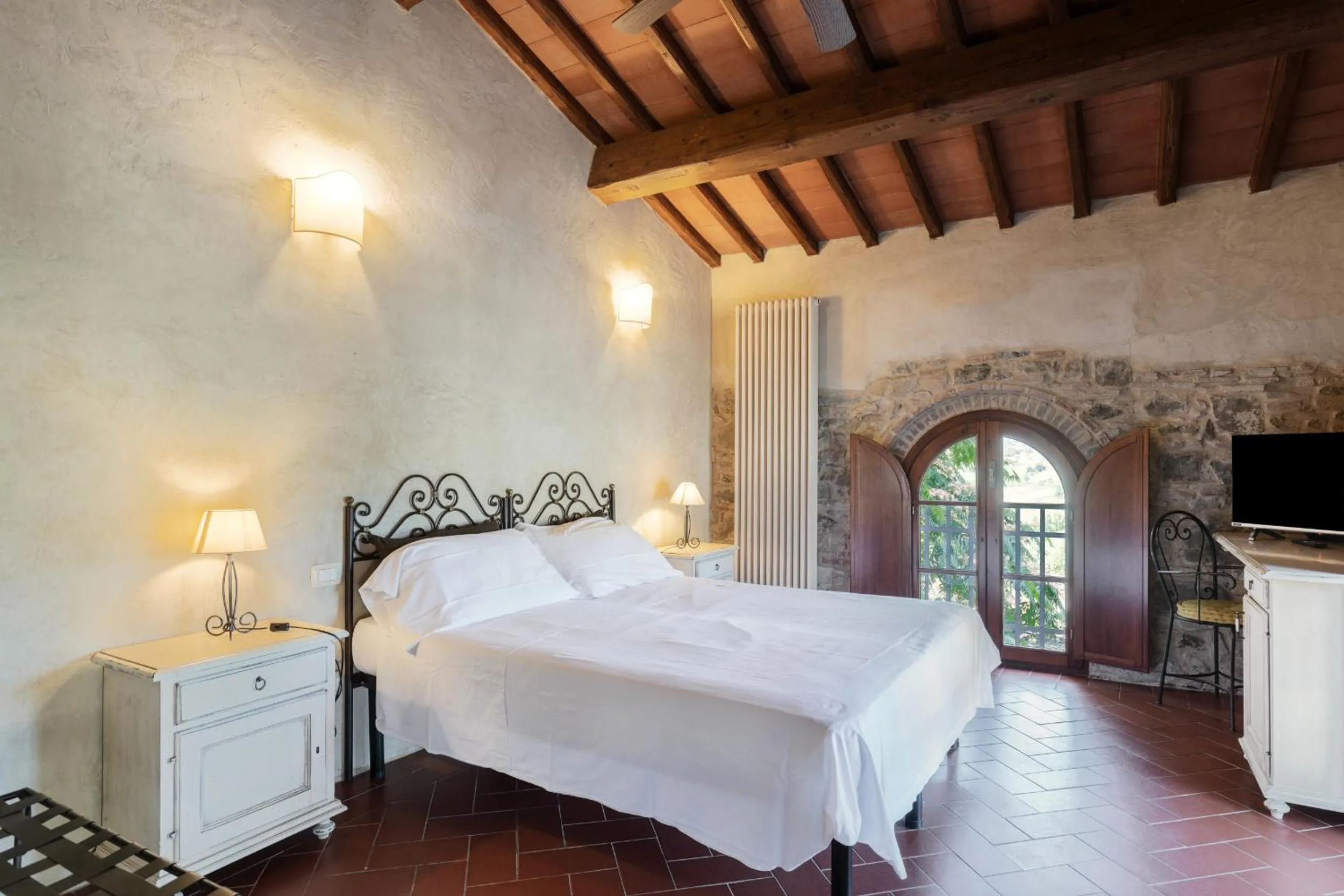 Bed in Tenuta La Borriana